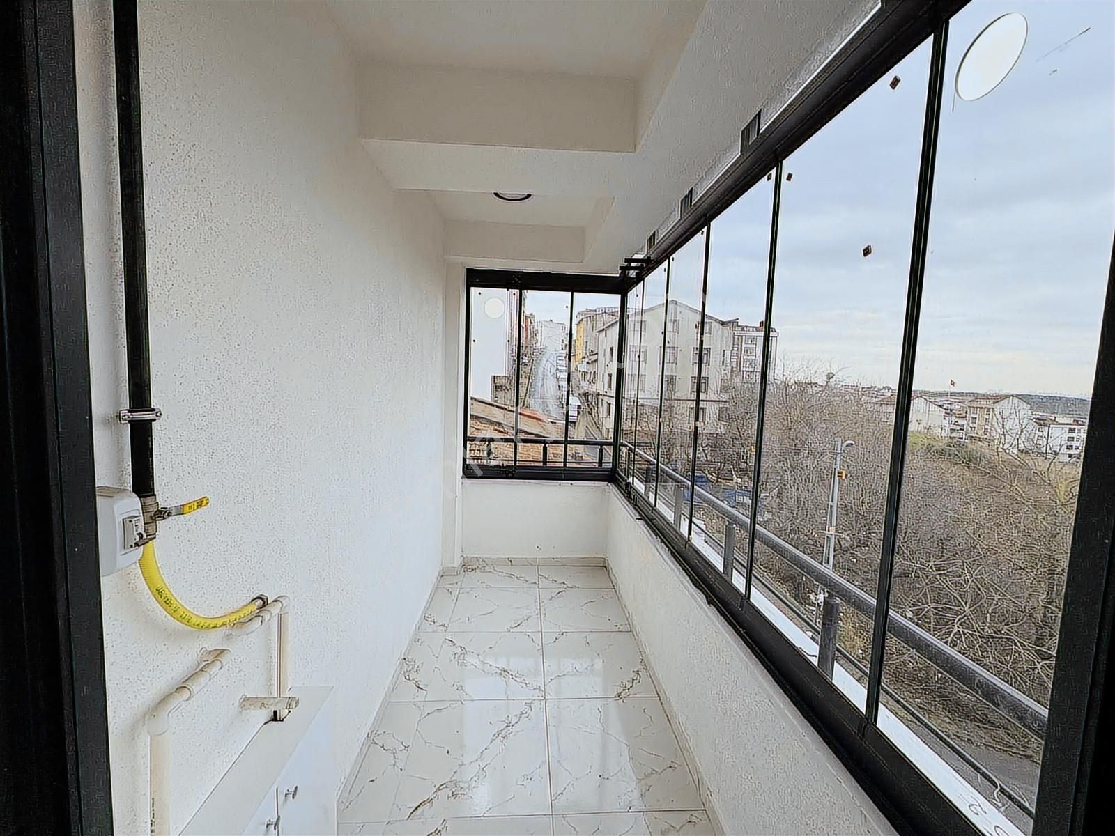 Merkezi Konumda Ara Kat Lüks 2+1 İskanlı Daire - Görsel 17