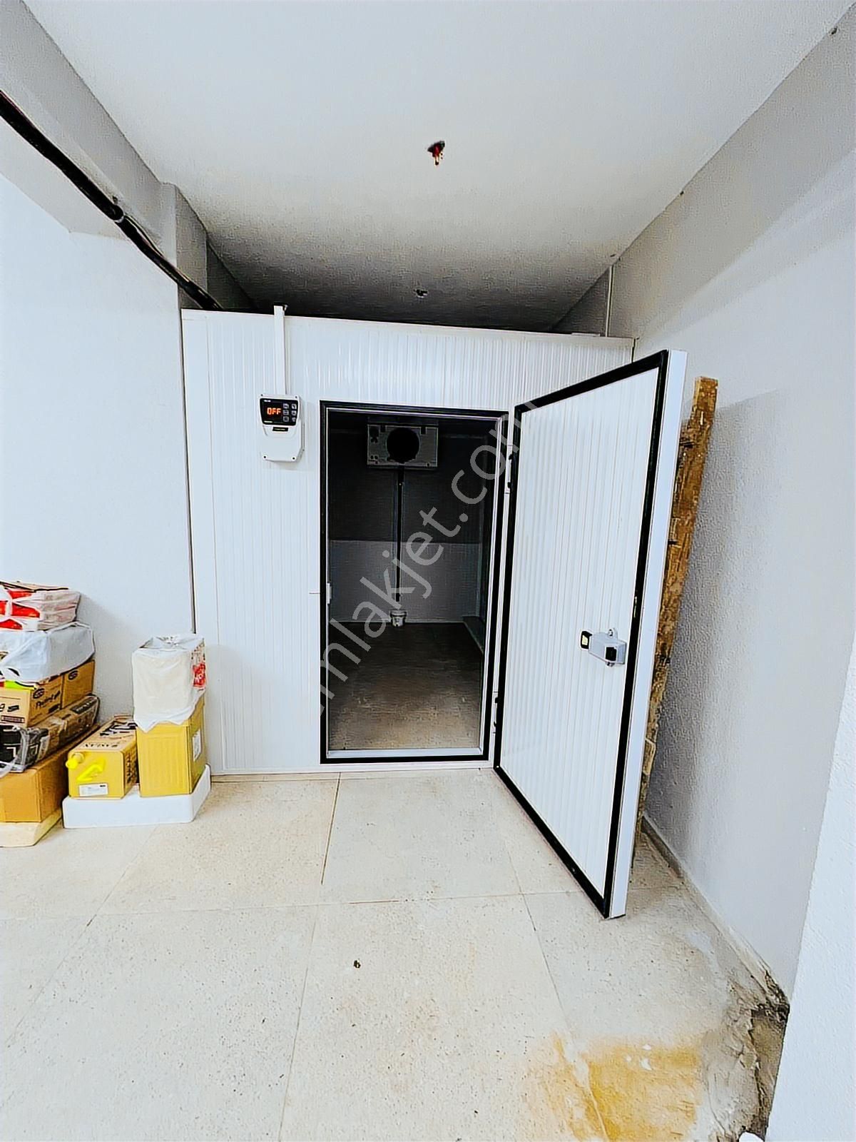 Bayrampaşada Acil Caddeye Yakın İki Katlı Satılık Dükkan - Görsel 10