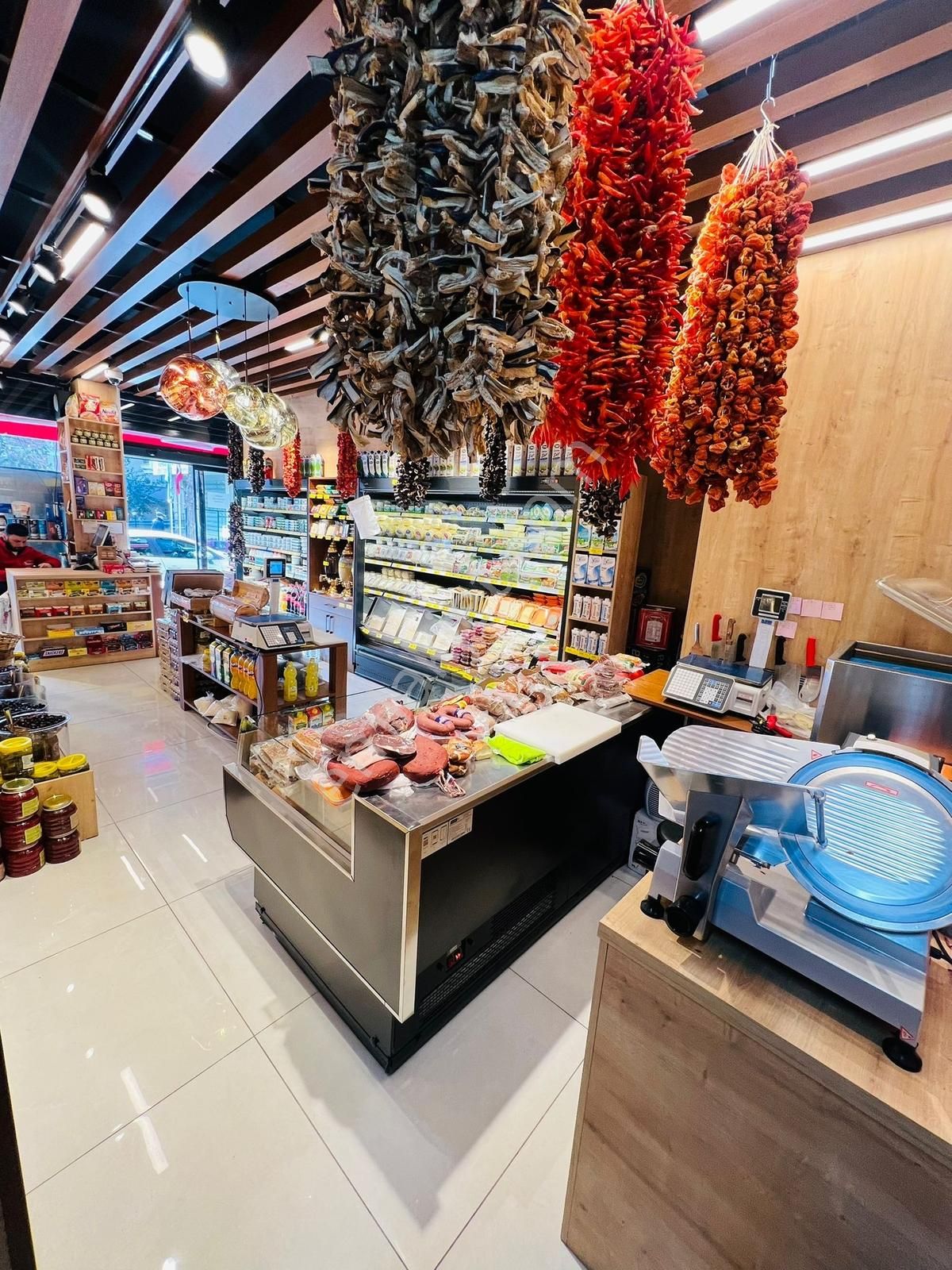 Bayrampaşada Acil Caddeye Yakın İki Katlı Satılık Dükkan - Görsel 5