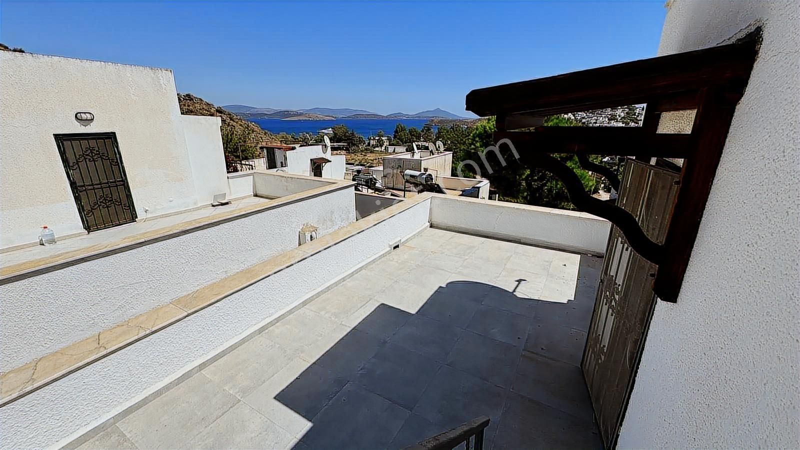 Bodrum Bağla Bankevler`de Denize Yürüme Mesafesi 2+1 Üstkat - Görsel 18