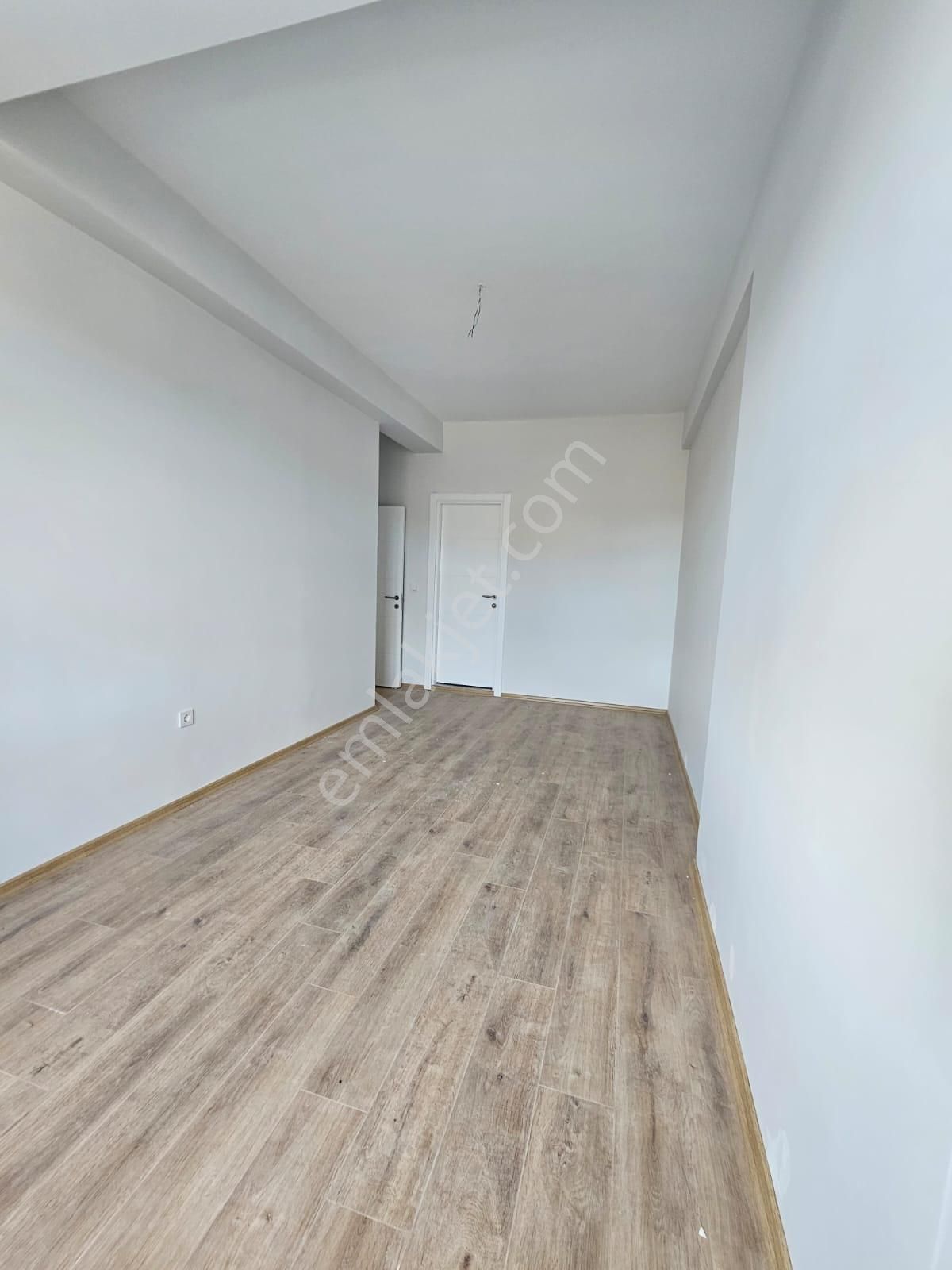 Esenkent Doğa Park Sitesi Kapalı Otoparklı Ebv Banyolu Sıfır 3+1 - Görsel 29