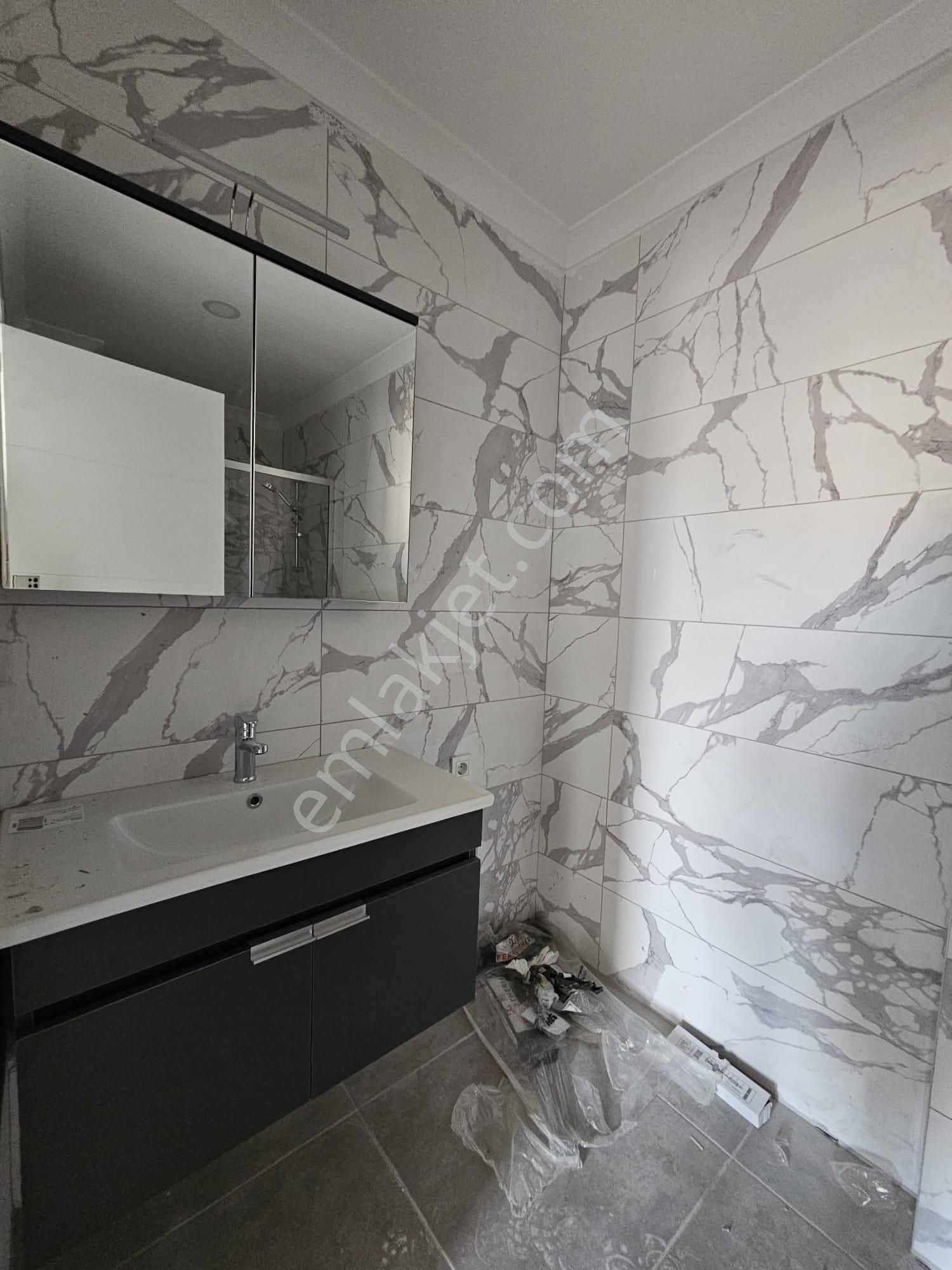 Esenkent Doğa Park Sitesi Kapalı Otoparklı Ebv Banyolu Sıfır 3+1 - Görsel 8