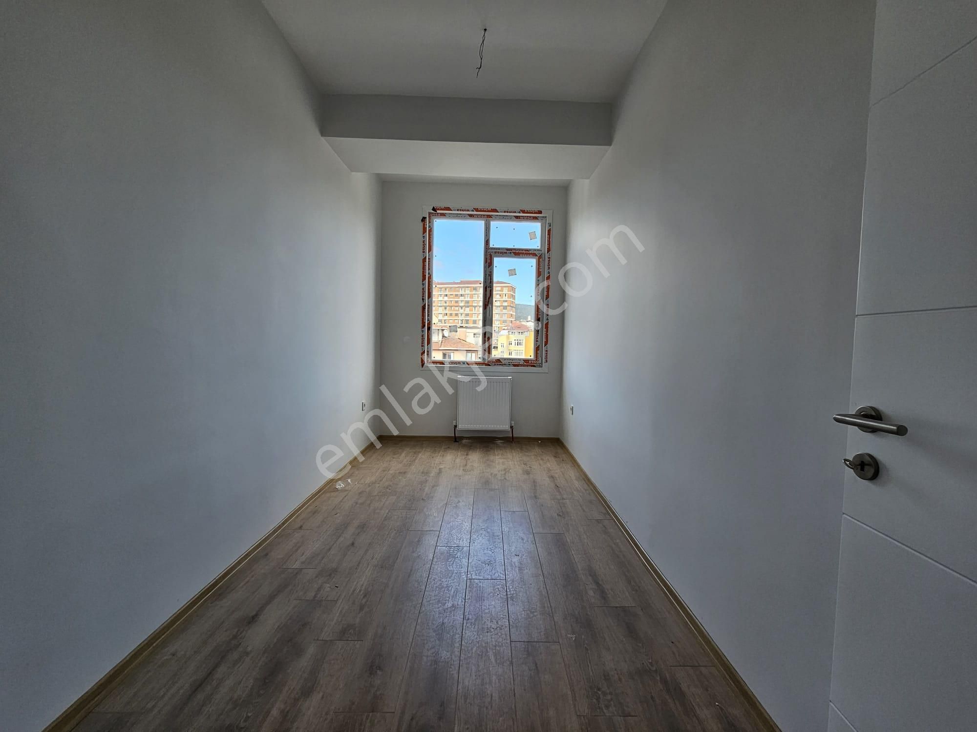 Esenkent Doğa Park Sitesi Kapalı Otoparklı Ebv Banyolu Sıfır 3+1 - Görsel 31