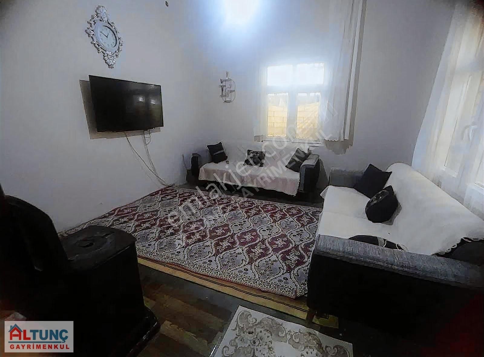 Altunç'dan Namıkkemalde 2 Katlı 3+1 Kapalı Mutfak Müstakil Ev - Görsel 22