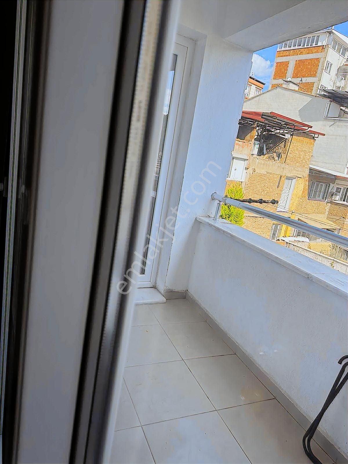 Şehrin Tam Merkezinde Arakat Fuul Eşyalı 2+1 Kiralık Daire - Görsel 17