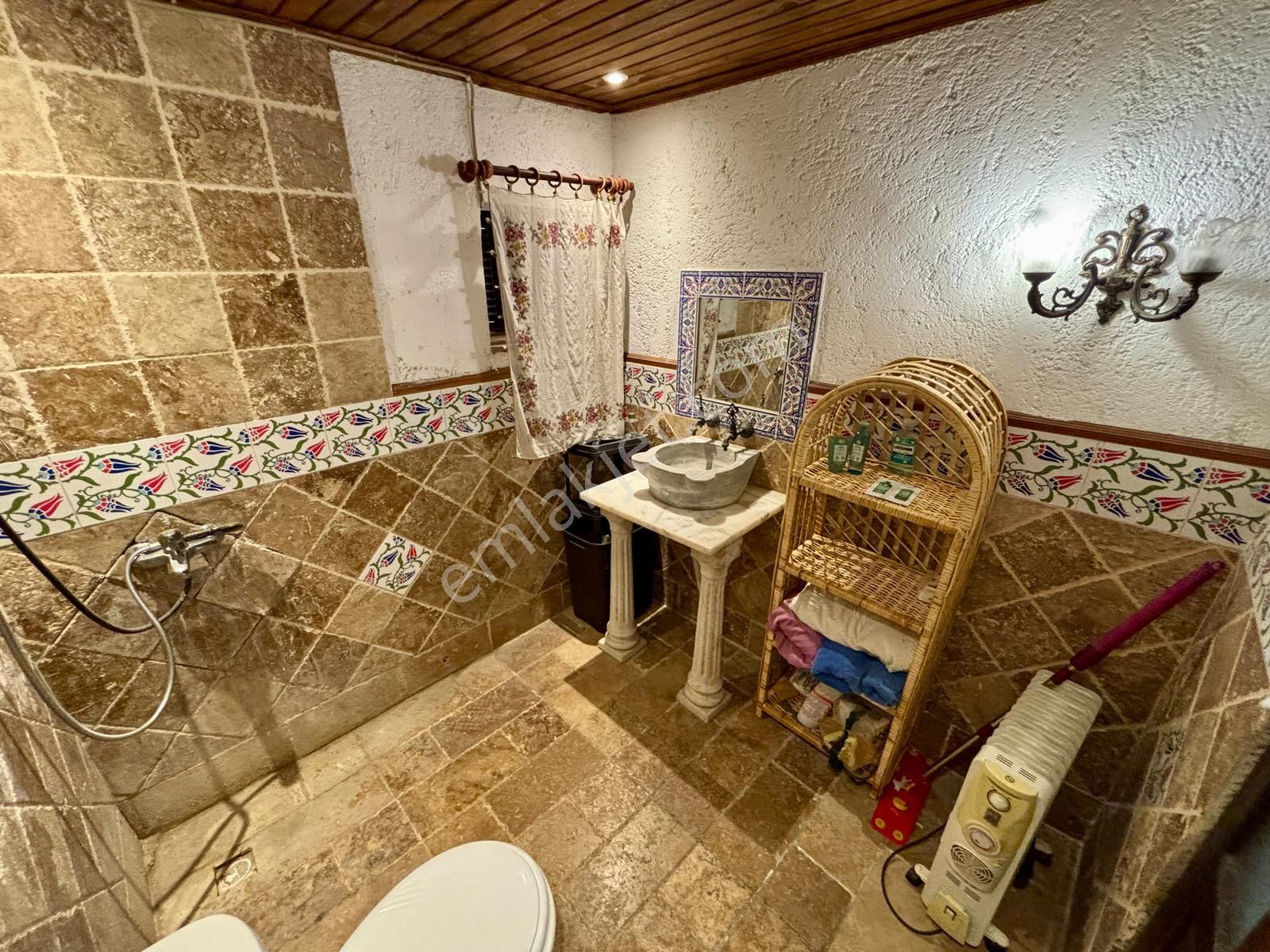 Goldhouse Dan Satılık Doğa İçersinde 326m2 Arsa İçinde Müstakil Taş Villa - Görsel 20