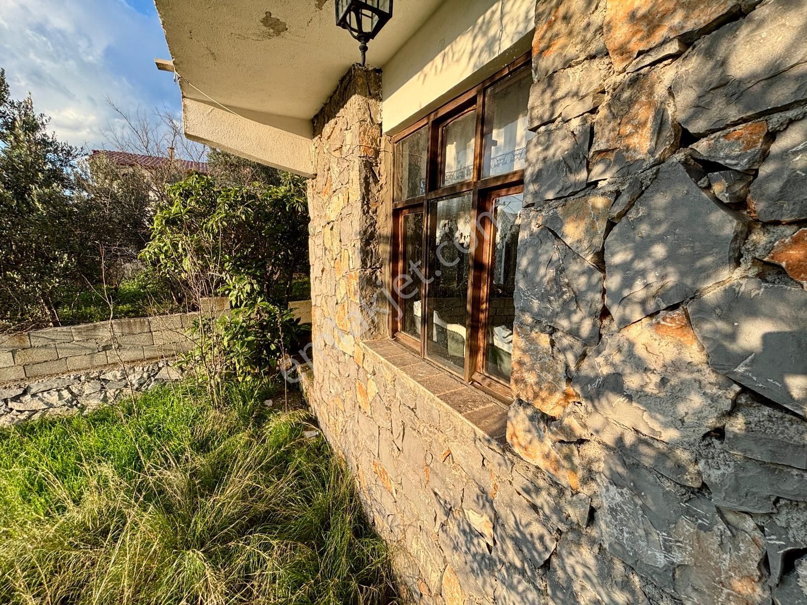 Goldhouse Dan Satılık Doğa İçersinde 326m2 Arsa İçinde Müstakil Taş Villa - Görsel 4