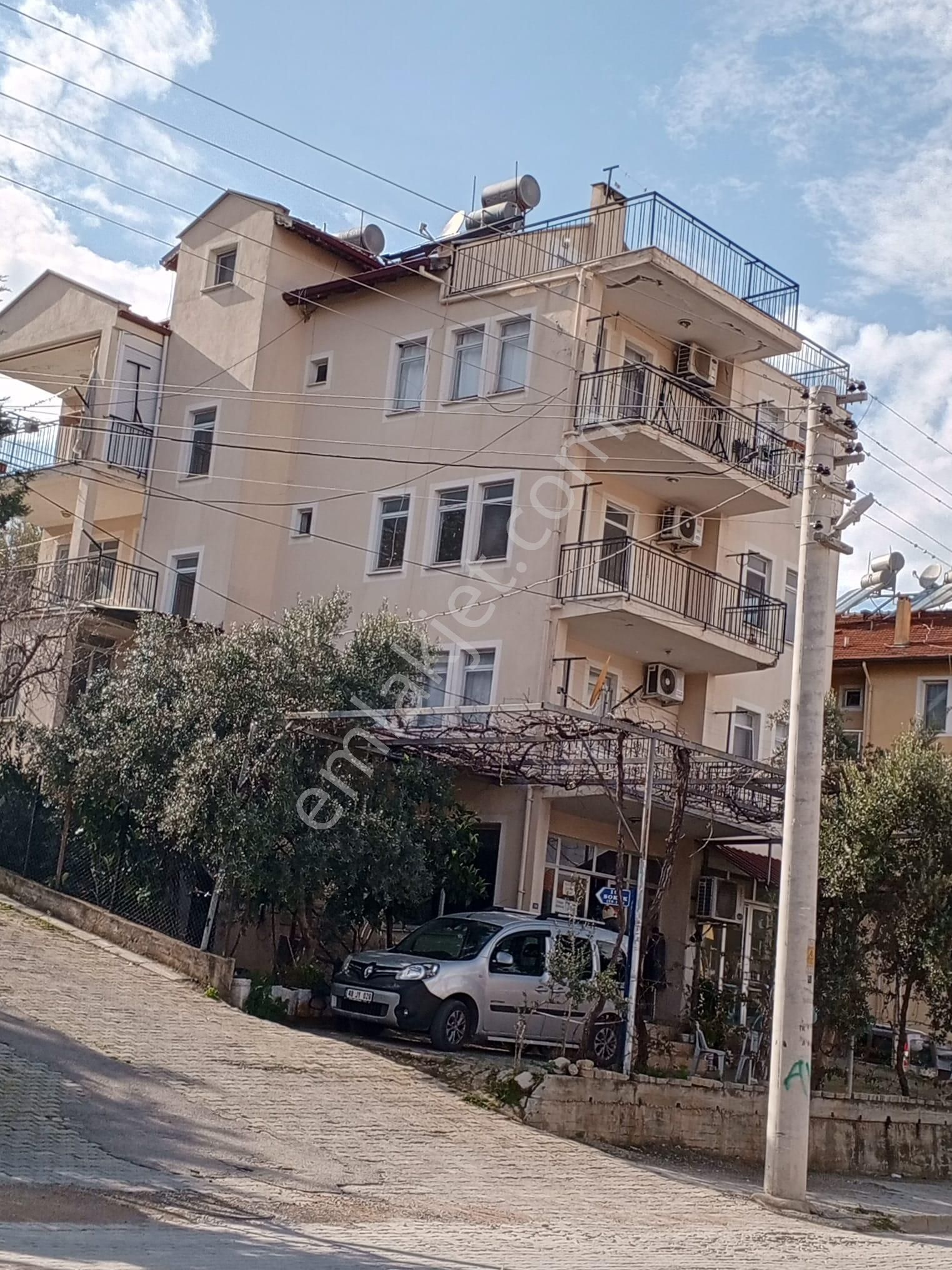 Fethiye Akdeniz Emlakta Çalıca Mh. 3+1 Kiralık Daire