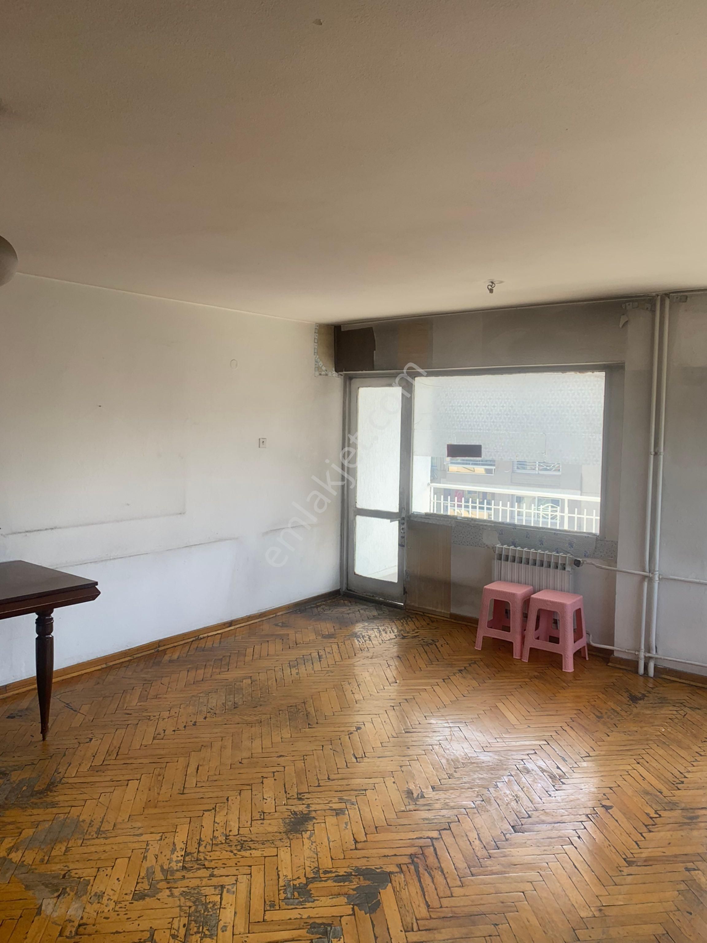 İnönü Caddesi Göztepe Stadı Cepheli Deniz Manzaralı 3+1 Satılık Daire - Görsel 15