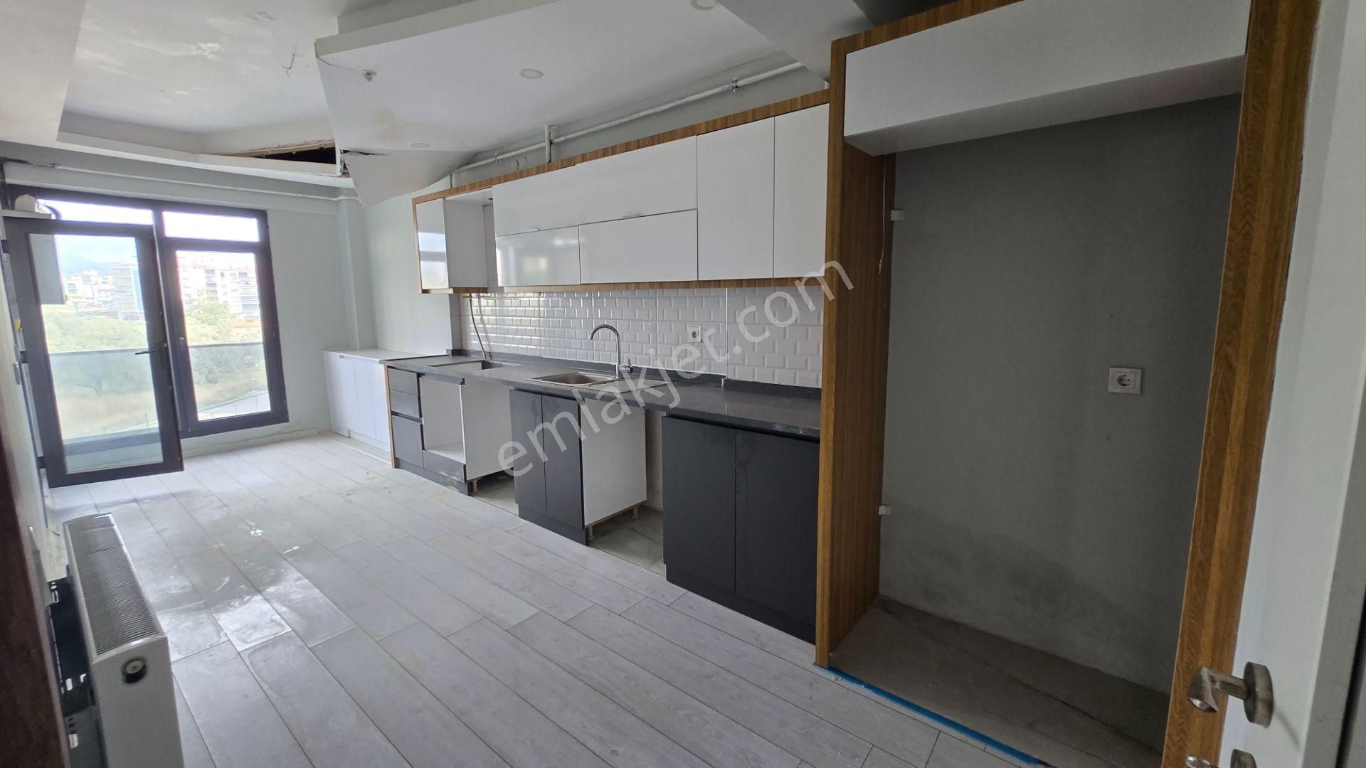 İzmir Ayrancılar Grand Twin Towersta 3.kat Ebeveyn Banyolu - Görsel 19