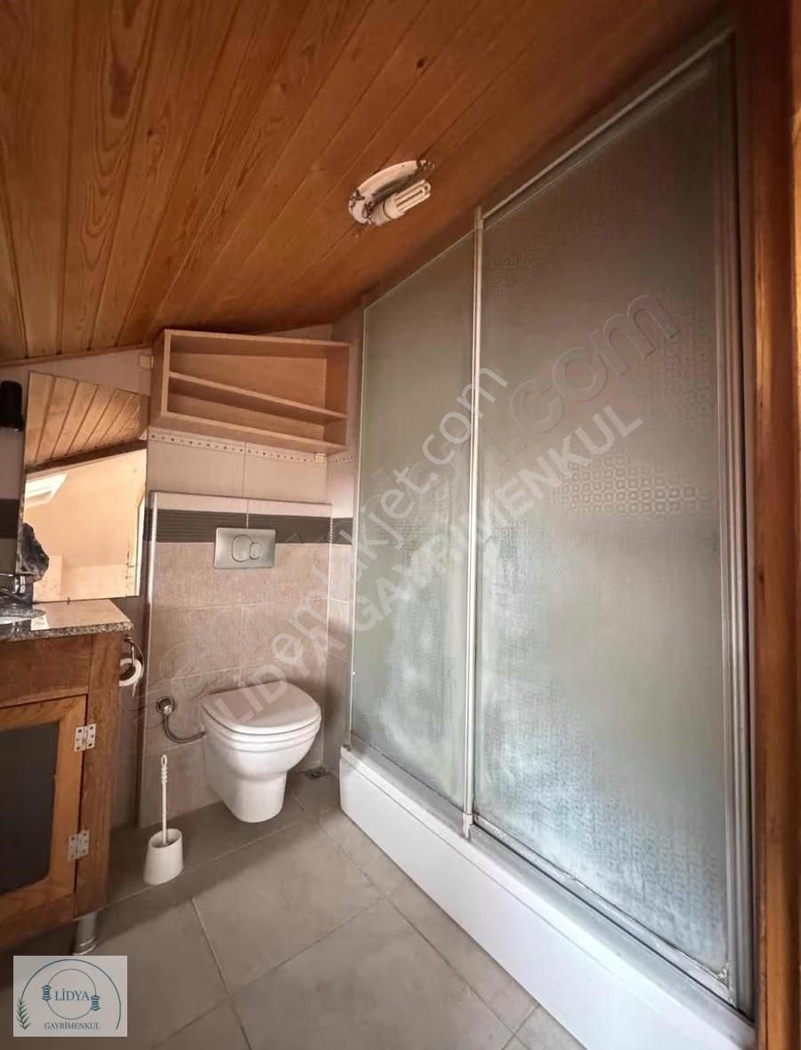 Fındıklı Mh. Aile Binasında Çok Geniş Teraslı Kısmi Eşyalı 1+1 - Görsel 17