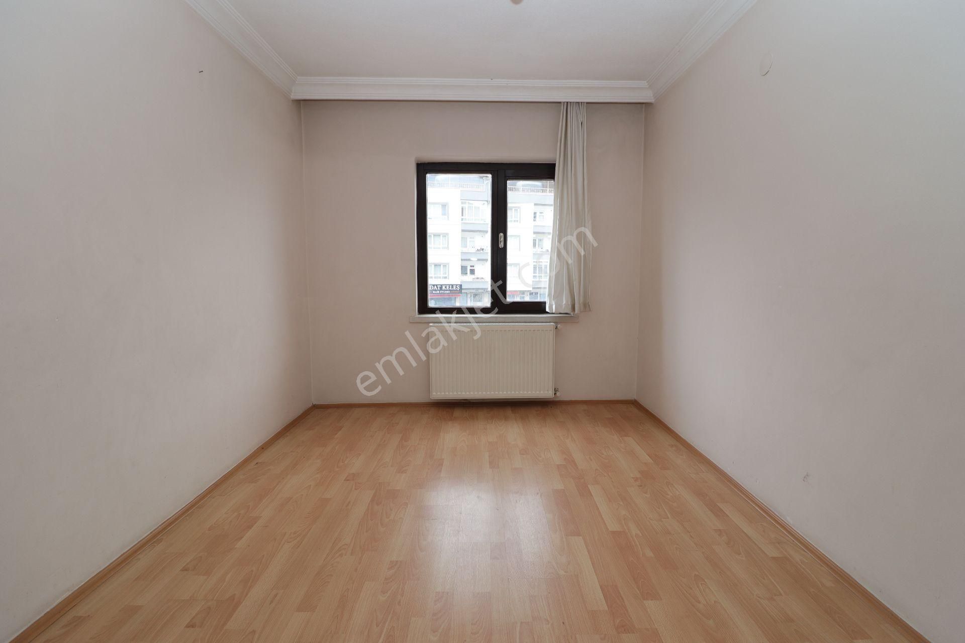 Akif'ten Topçu'da 3+1 Cadde Üzeri Pazar & Sağlık Ocağı Yakını Kiralık Daire - Görsel 12