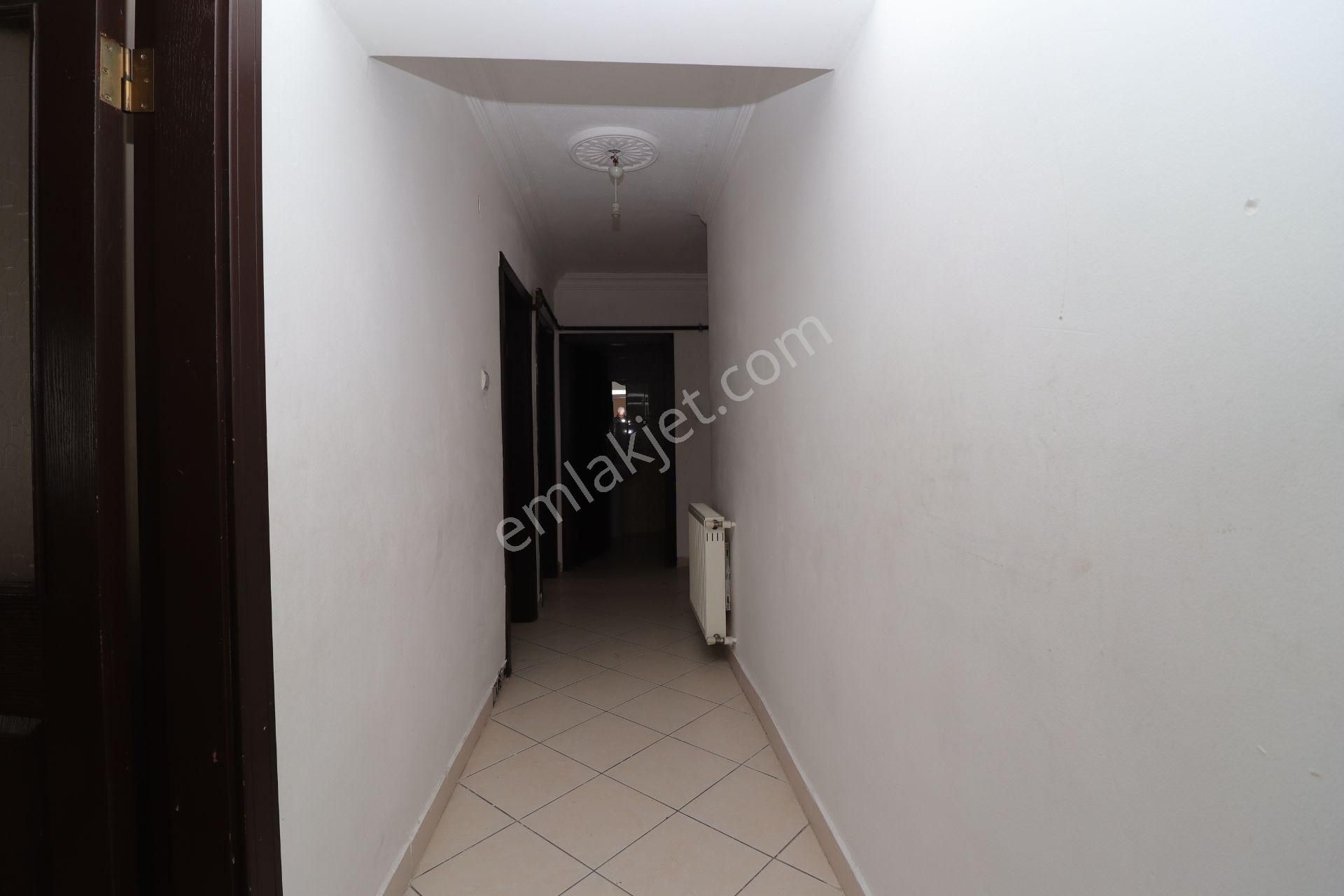 Akif'ten Topçu'da 3+1 Cadde Üzeri Pazar & Sağlık Ocağı Yakını Kiralık Daire - Görsel 14