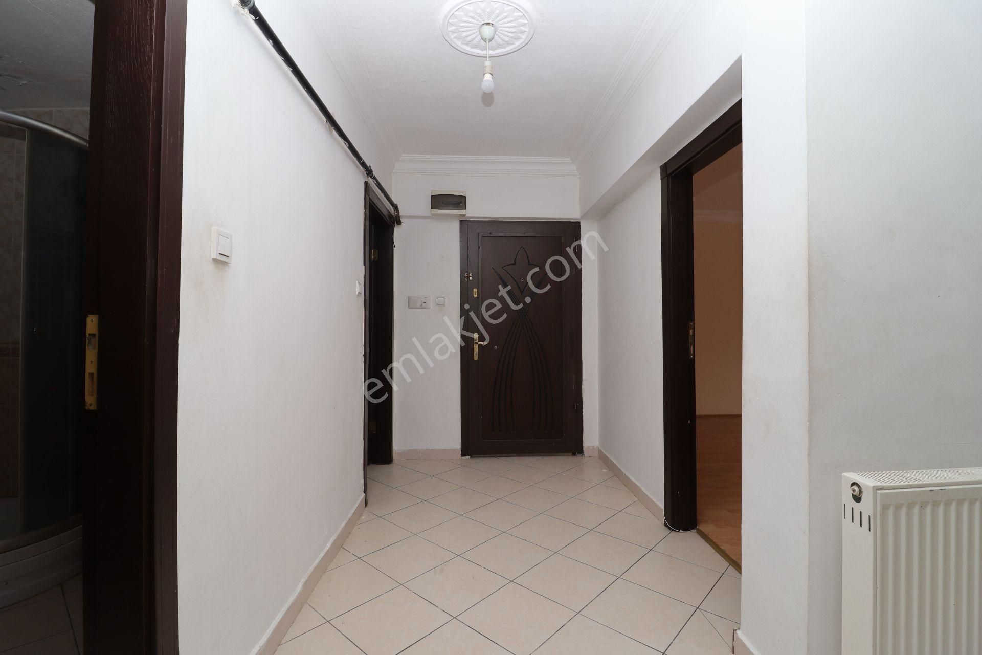 Akif'ten Topçu'da 3+1 Cadde Üzeri Pazar & Sağlık Ocağı Yakını Kiralık Daire - Görsel 10