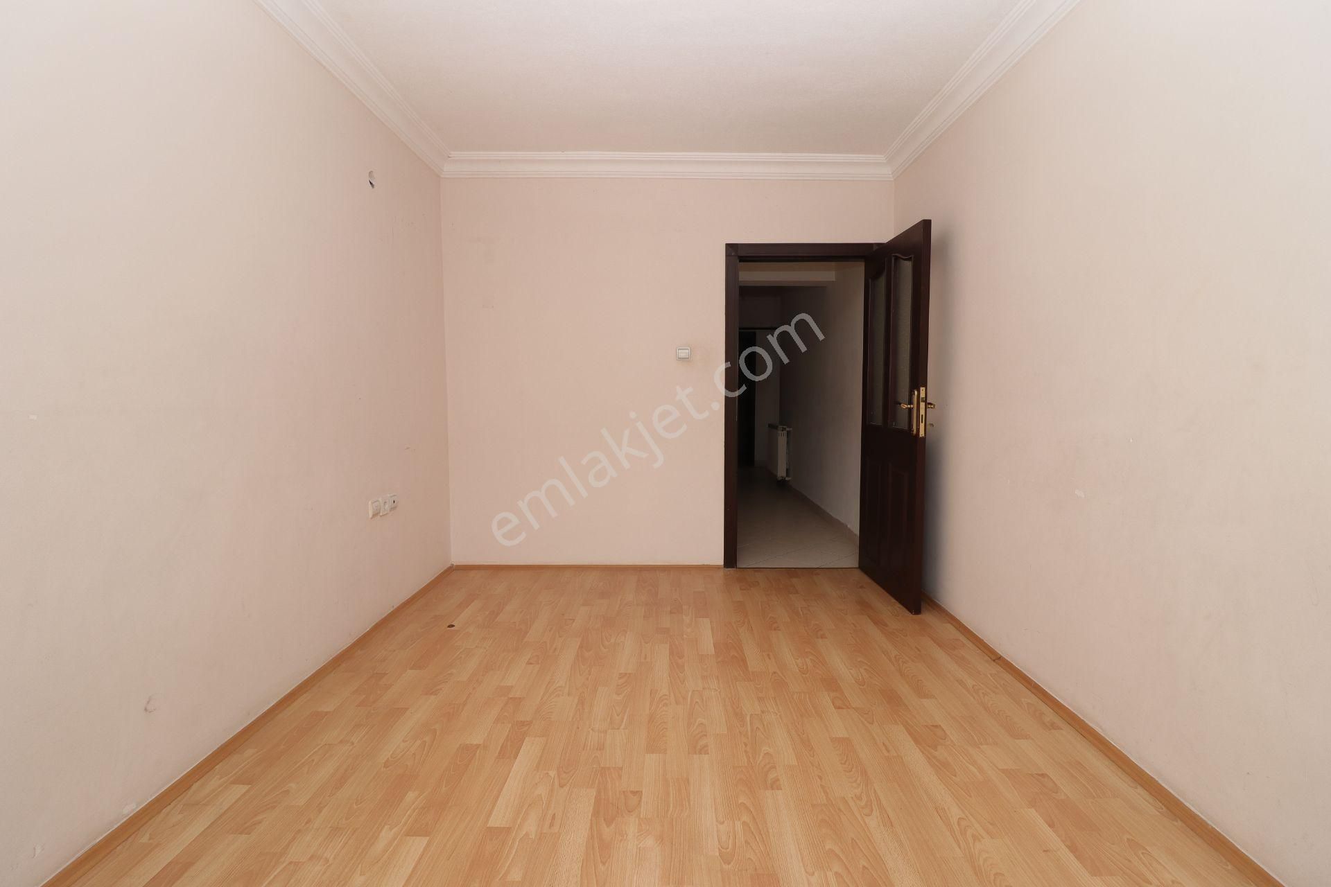Akif'ten Topçu'da 3+1 Cadde Üzeri Pazar & Sağlık Ocağı Yakını Kiralık Daire - Görsel 13