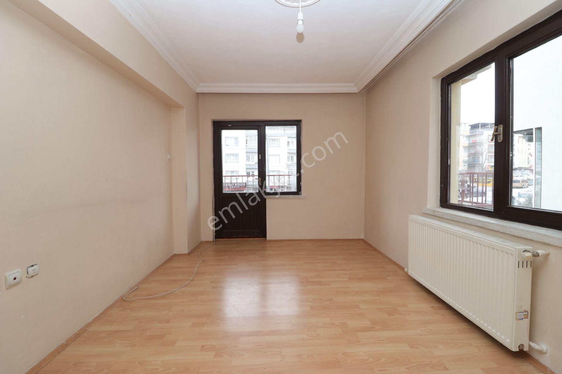 Akif'ten Topçu'da 3+1 Cadde Üzeri Pazar & Sağlık Ocağı Yakını Kiralık Daire - Görsel 15