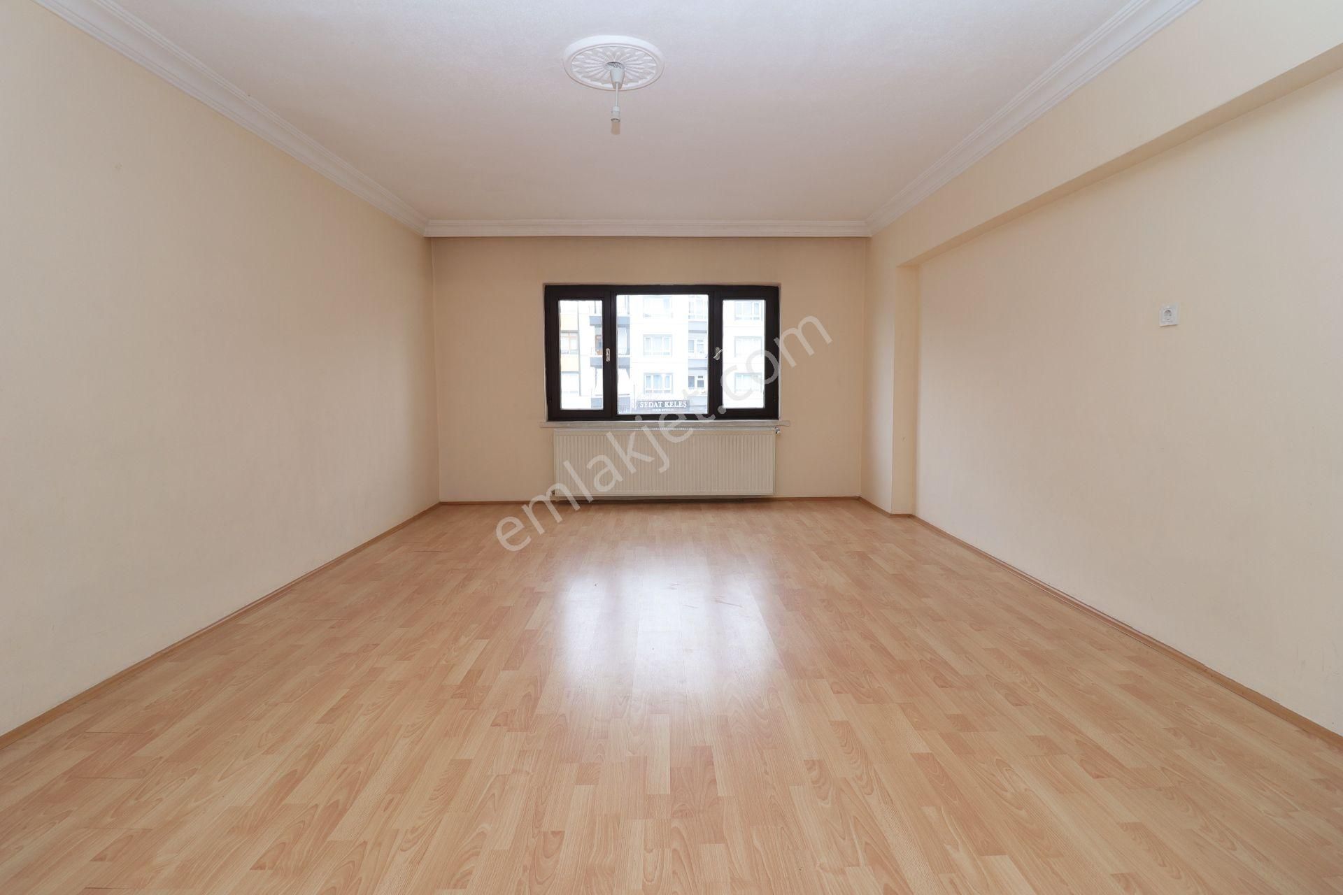 Akif'ten Topçu'da 3+1 Cadde Üzeri Pazar & Sağlık Ocağı Yakını Kiralık Daire - Görsel 8
