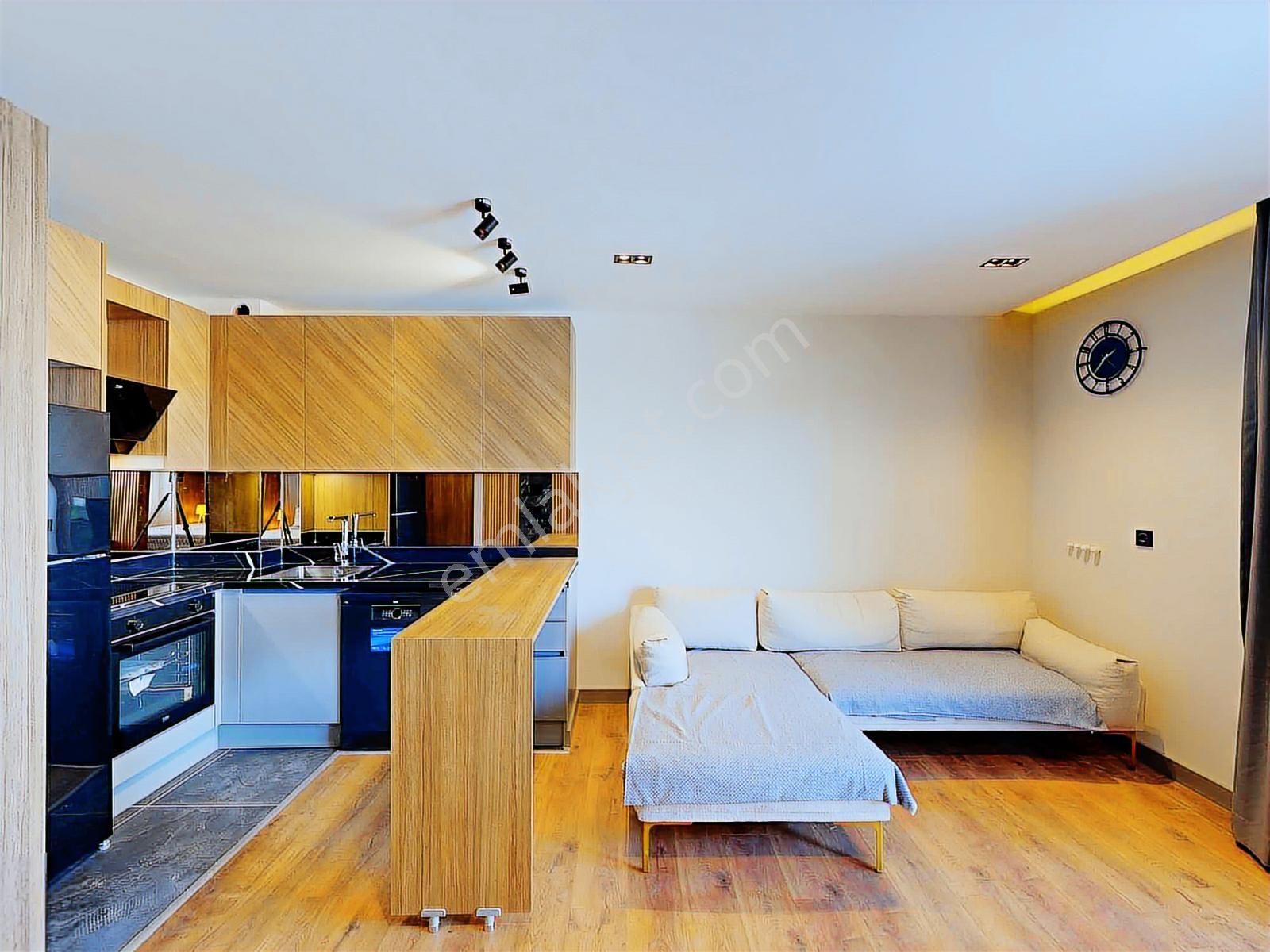 Eşyalı Otel Konsepti Havuz Ve Spor Salonlu Kiralık 1+1 Daire - Görsel 16