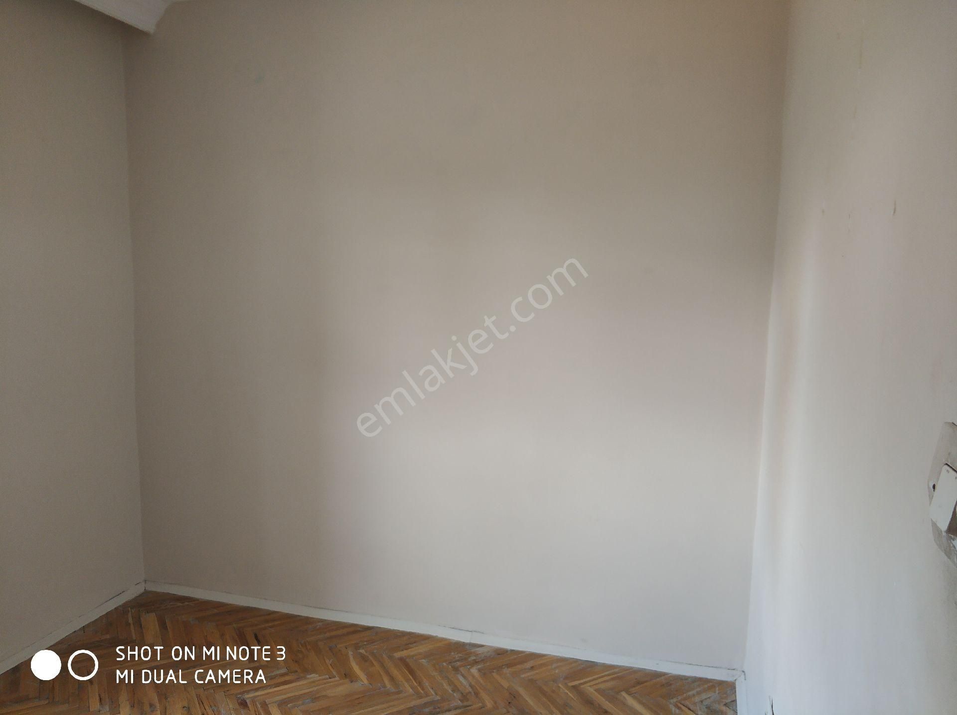 Sultandere Mahallesi'nde Kiralık 3+1 Ara Kat Okul Karşısında Çift Balkonlu Çift Wc'li - Görsel 19