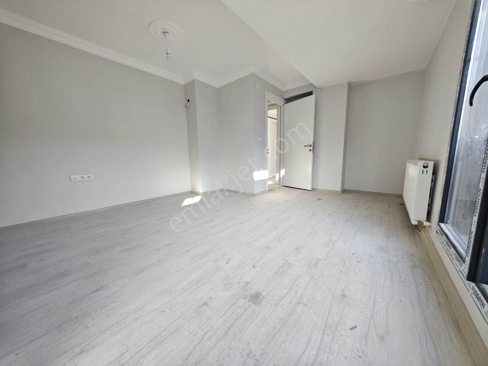 Yenibosna Satilik 2+1 3.kat Daire Guney Cephe - Görsel 9