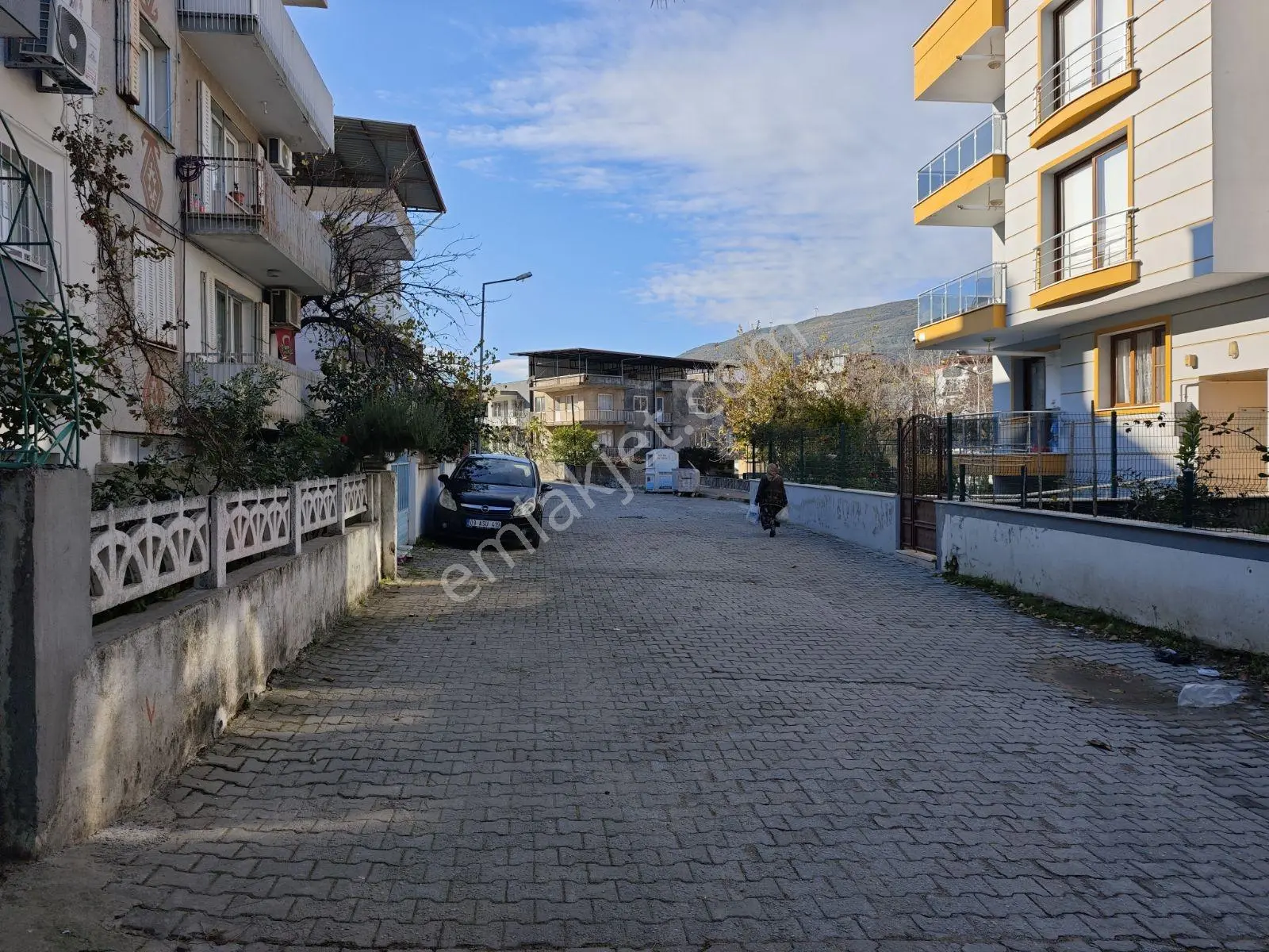 Zeya Grouptan | 3 Kat İmarlı | Merkezi Konumda | Satılık Arsa - Görsel 3