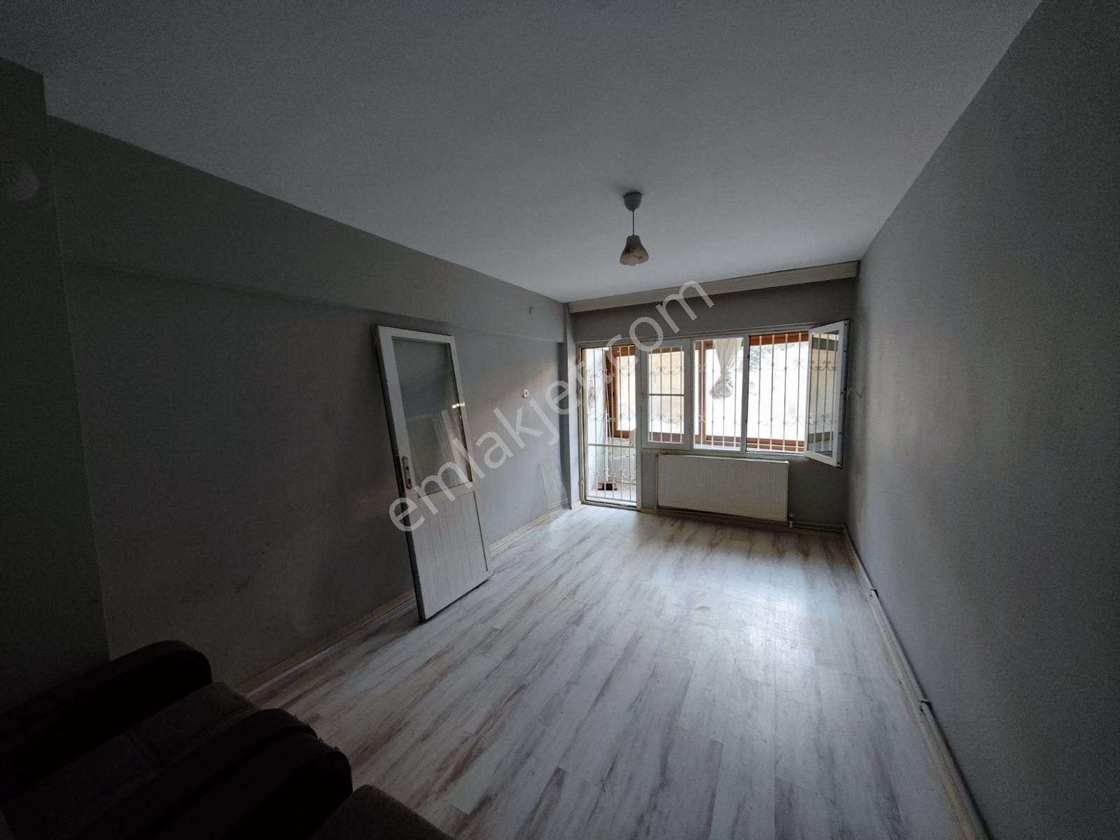 Konak Mahallesi 3+1 Giriş Kat Doğalgazlı Kiralık Daire - Görsel 10