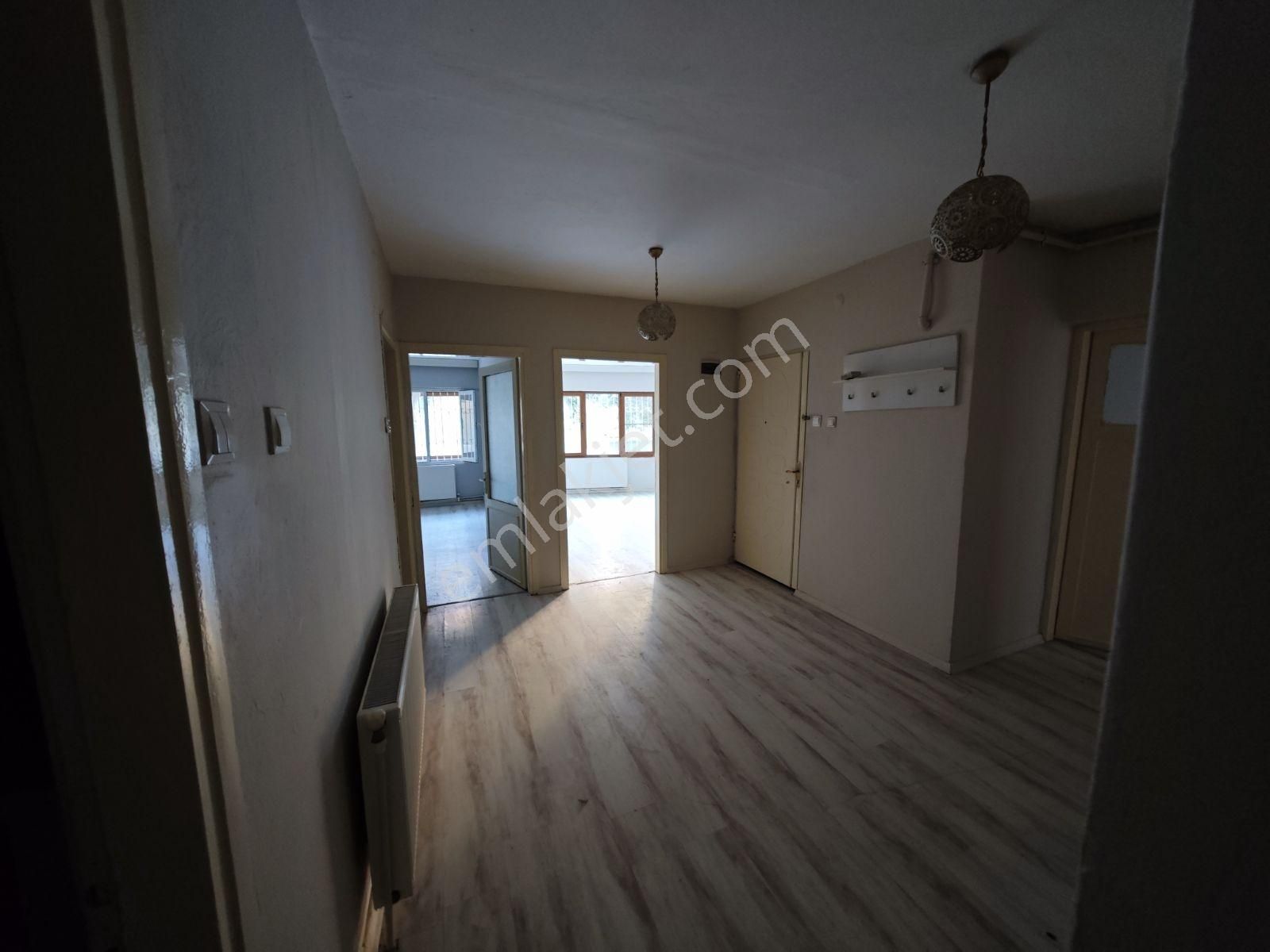 Konak Mahallesi 3+1 Giriş Kat Doğalgazlı Kiralık Daire - Görsel 5