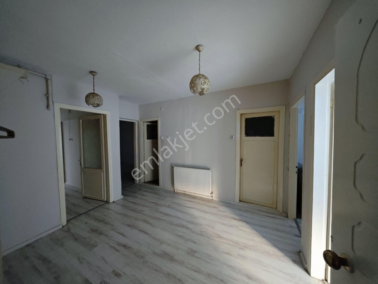 Konak Mahallesi 3+1 Giriş Kat Doğalgazlı Kiralık Daire - Görsel 23