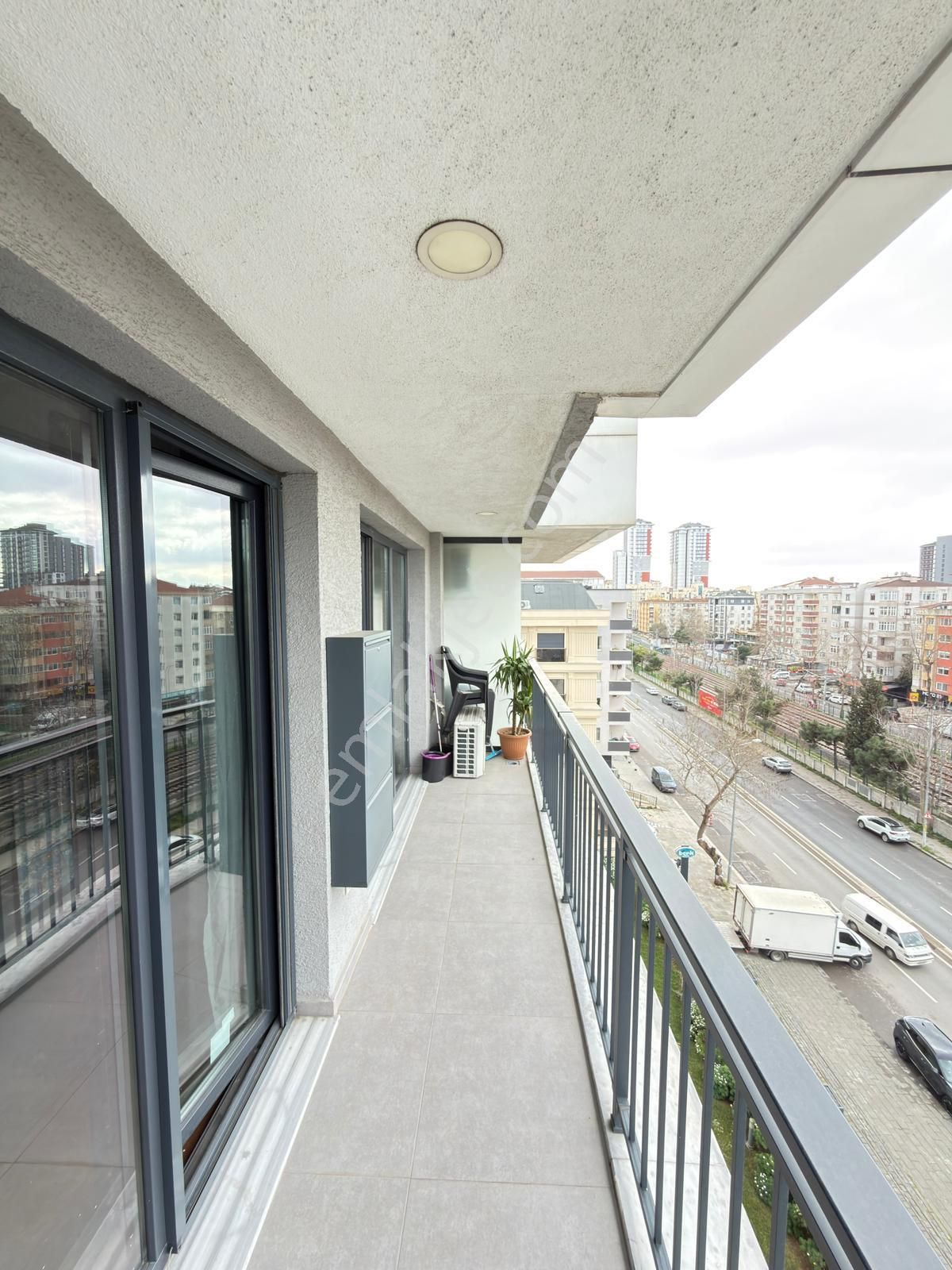 ▃artemin▃prava Kartal Sitesi'nde Ön Cephe Balkonlu 60m² Lüks 1+1 - Görsel 9