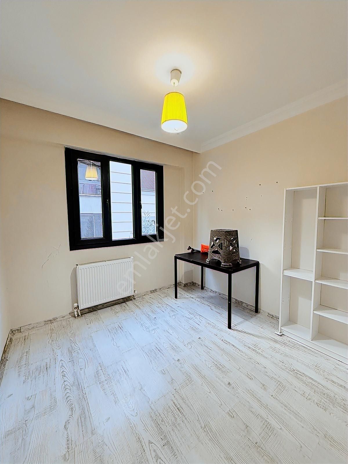 Ergenekon Mahallesinde Satılık 3+1 Daire - Görsel 13