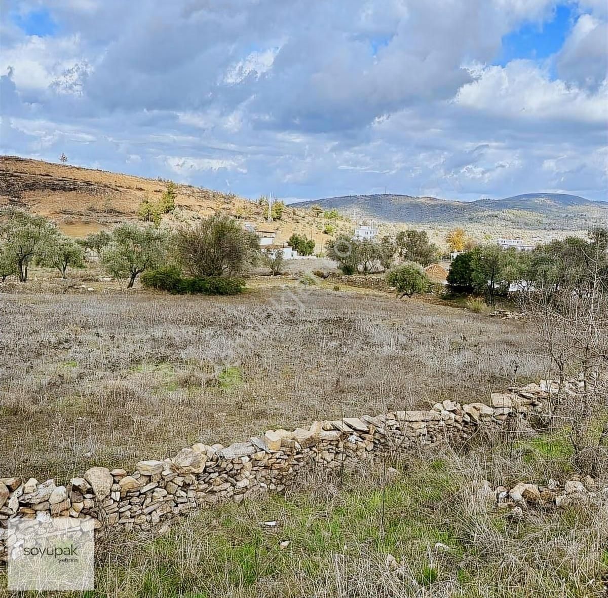 Denizli Çardak Söğütlü 133 Ada 53 Par 416m2 Tarla Köyiçi - Görsel 4