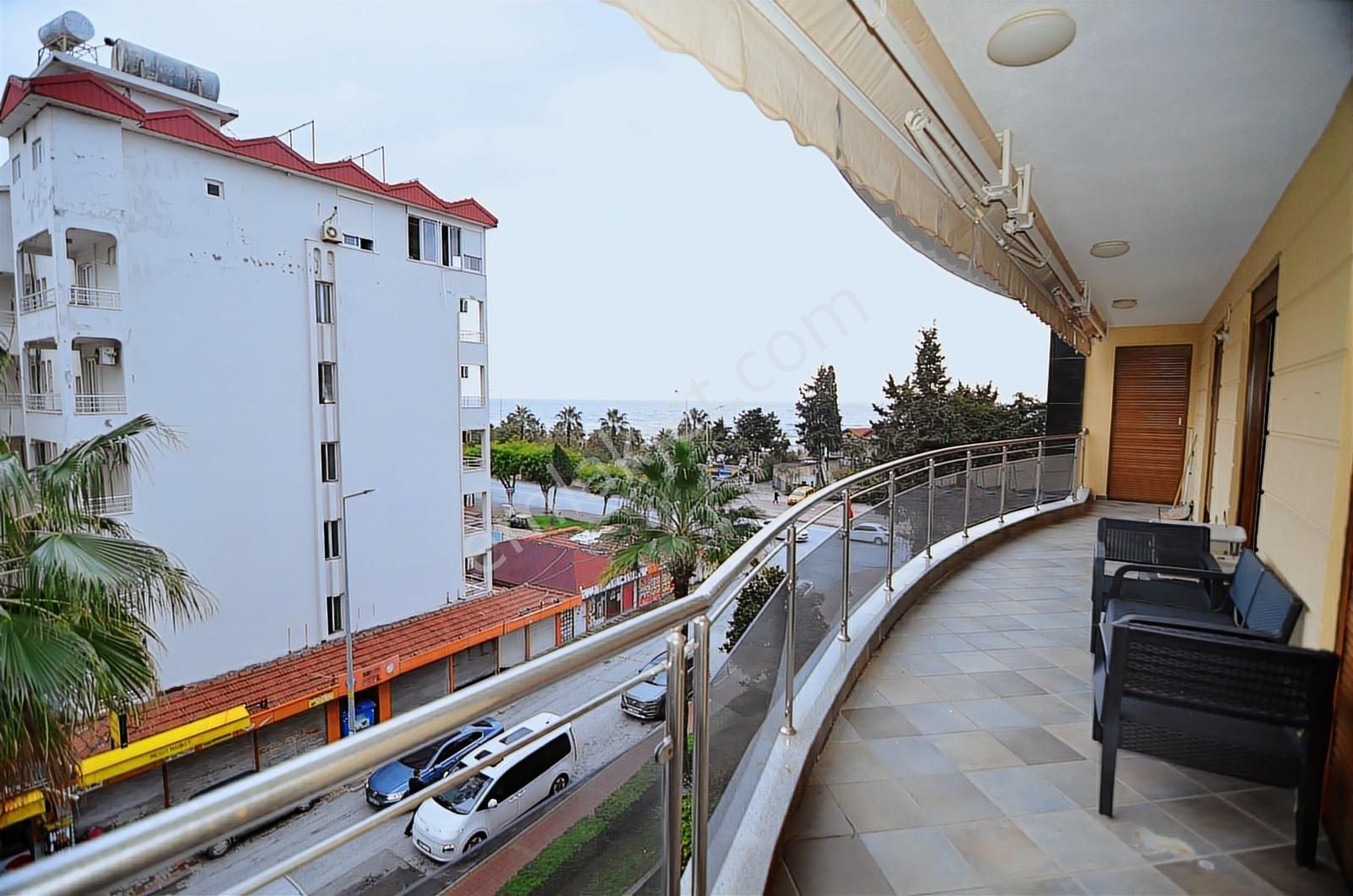 Alanya Selçuklu Konaklarıda Deniz Manzaralı Satılık 4+1 Daire - Görsel 2