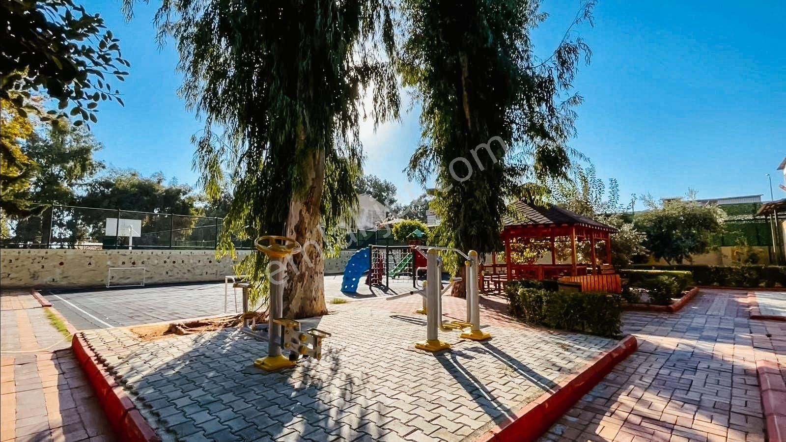 Alanya Selçuklu Konaklarıda Deniz Manzaralı Satılık 4+1 Daire - Görsel 28