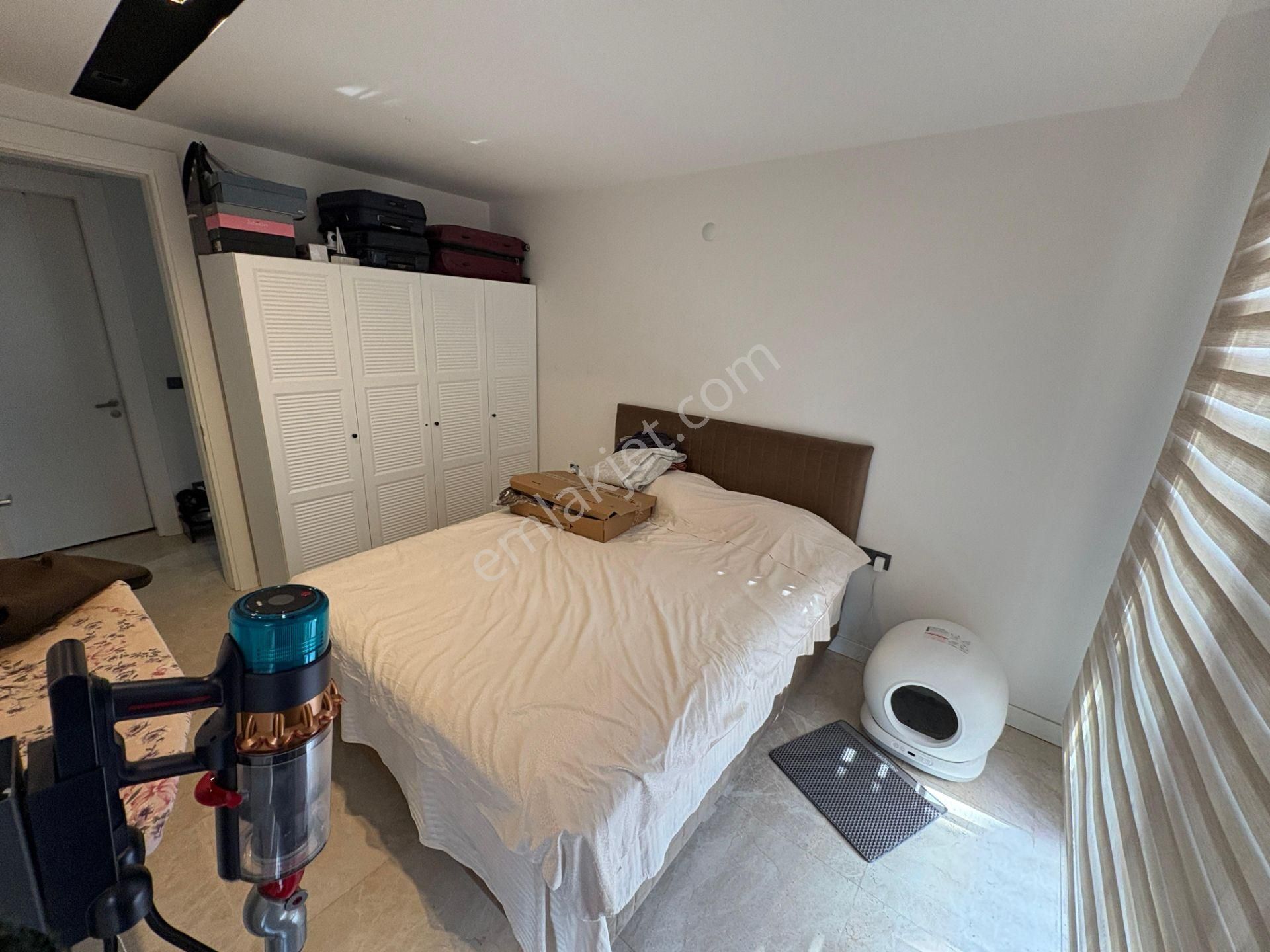 Zerdalilik 'te Lüks Site İçinde Güvenlikli K.otoparklı Havuzlu Arakat 2+1 - Görsel 17