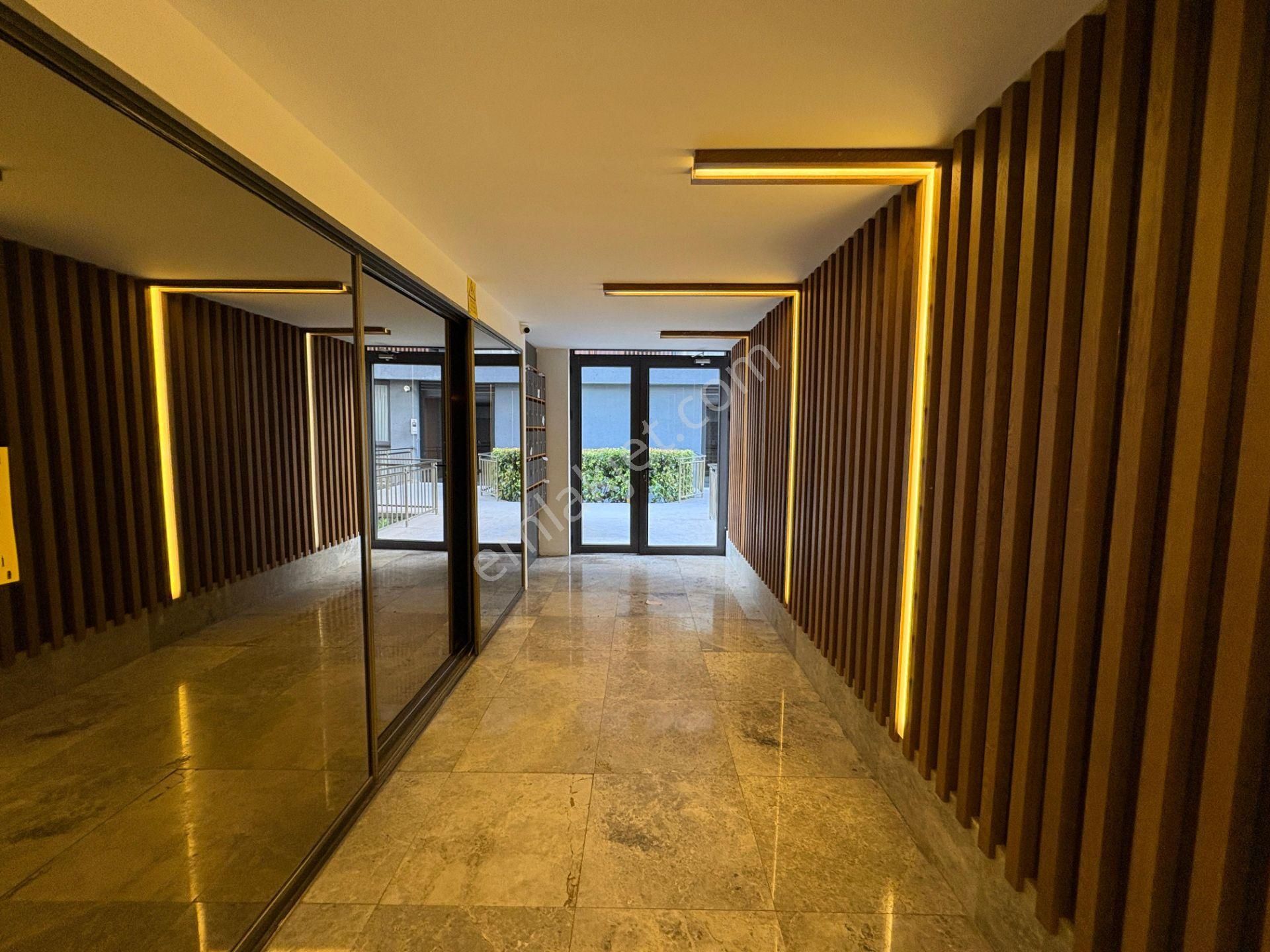 Zerdalilik 'te Lüks Site İçinde Güvenlikli K.otoparklı Havuzlu Arakat 2+1 - Görsel 26