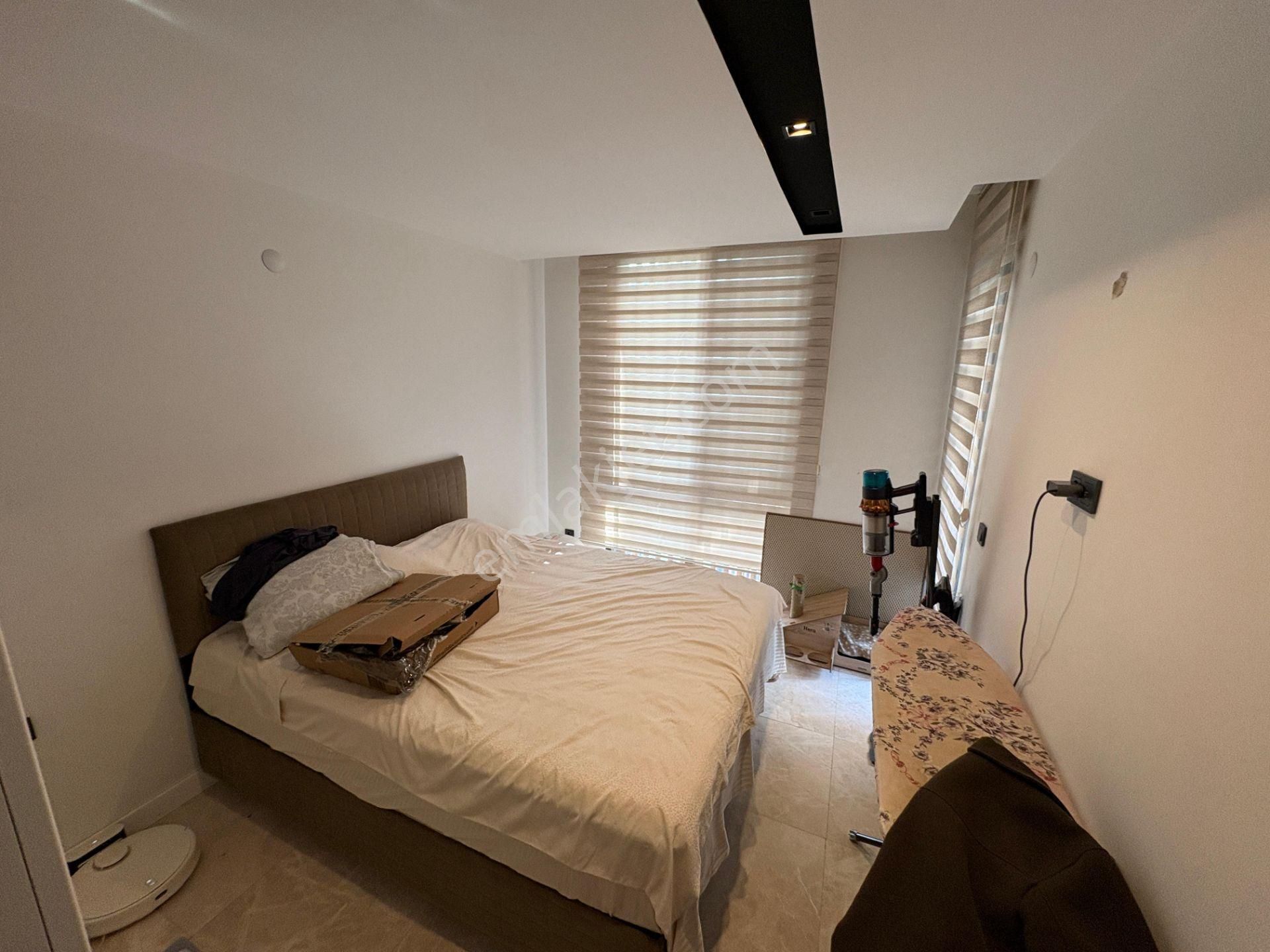 Zerdalilik 'te Lüks Site İçinde Güvenlikli K.otoparklı Havuzlu Arakat 2+1 - Görsel 16