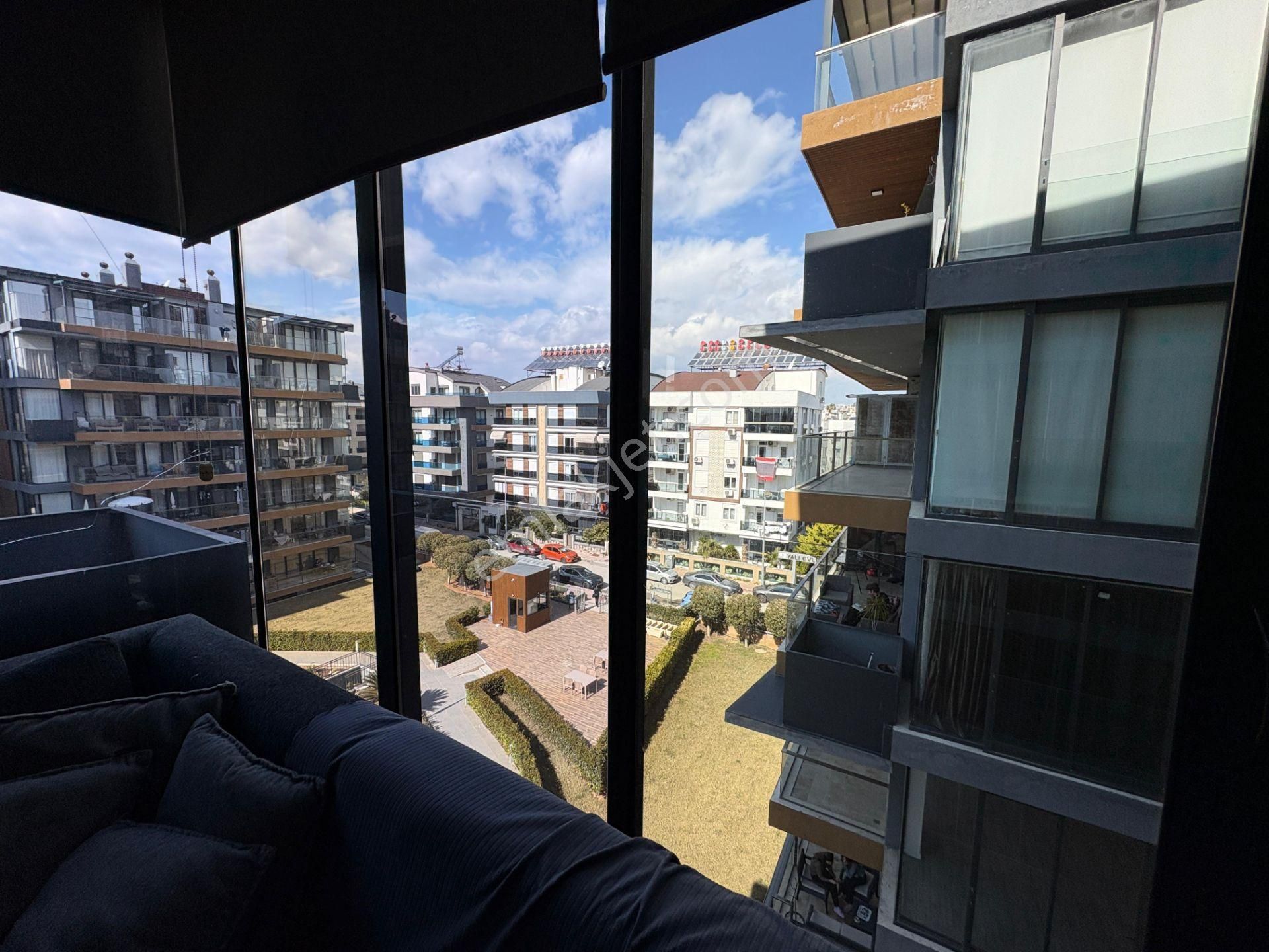 Zerdalilik 'te Lüks Site İçinde Güvenlikli K.otoparklı Havuzlu Arakat 2+1 - Görsel 6