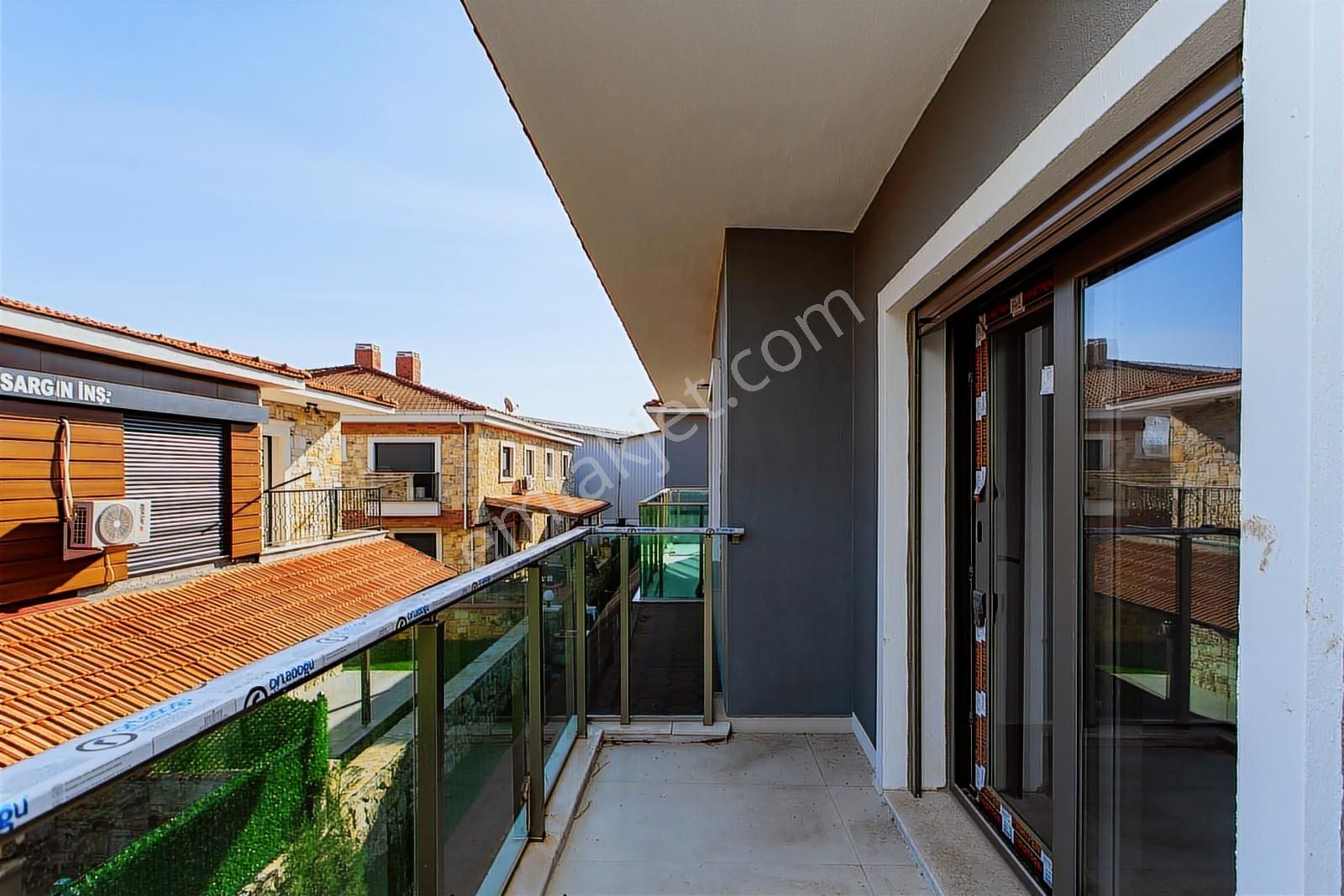 Foça Bağarası Kazım Dirik Mah. Satılık 2+1 Daire - Görsel 13