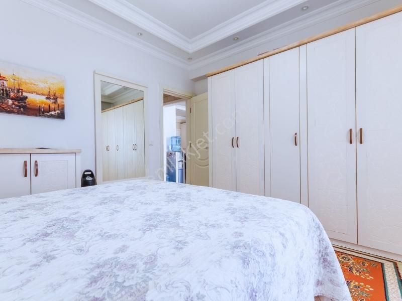 Belek Bankoğlu Sitesi'nde Havuzlu İngiliz Tasarım 3+1 Dubleks - Görsel 2
