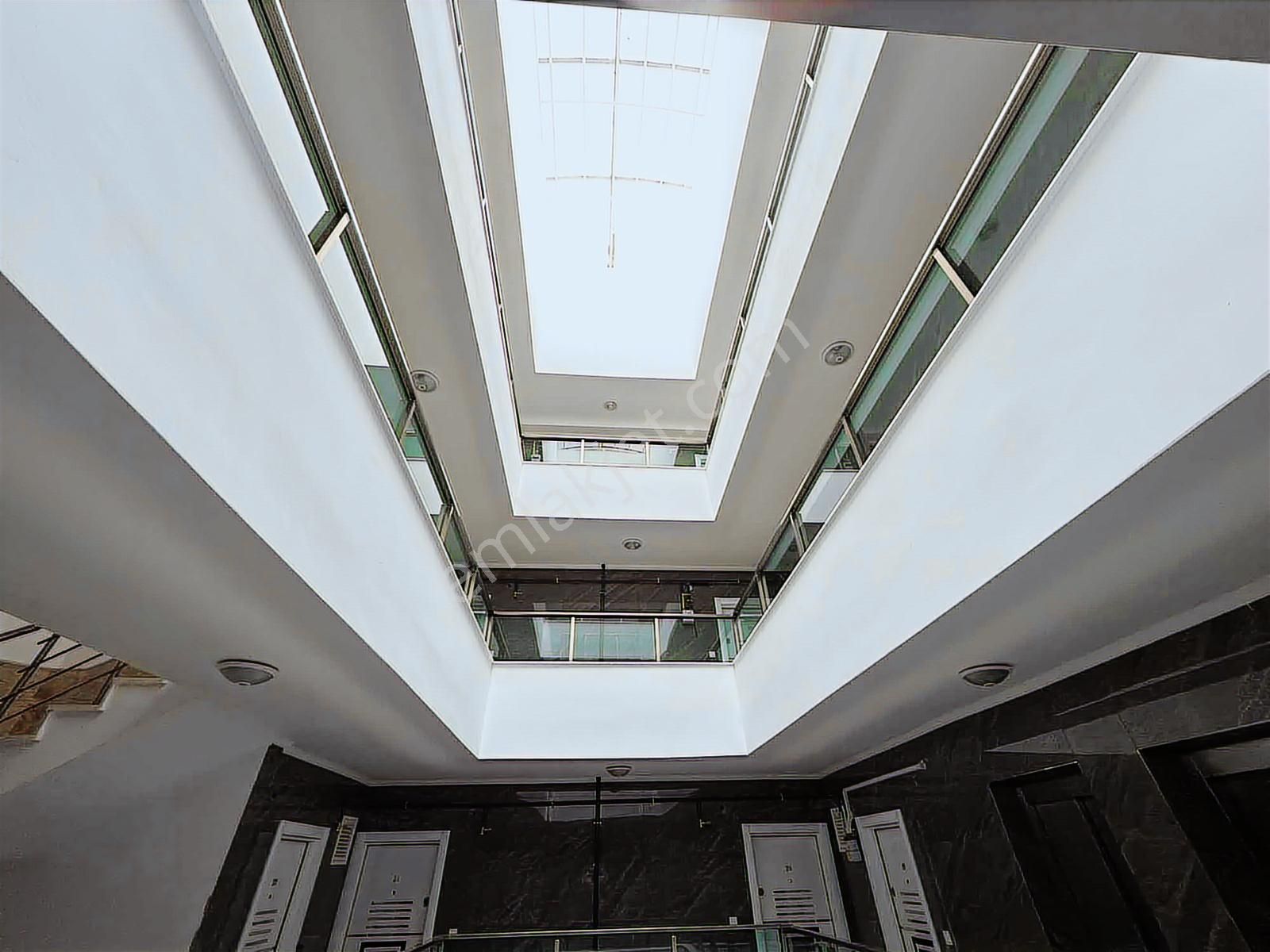 Konyaaltı Sarısu Green City'de Havuz Manzaralı Ara Kat 2+1 - Görsel 17