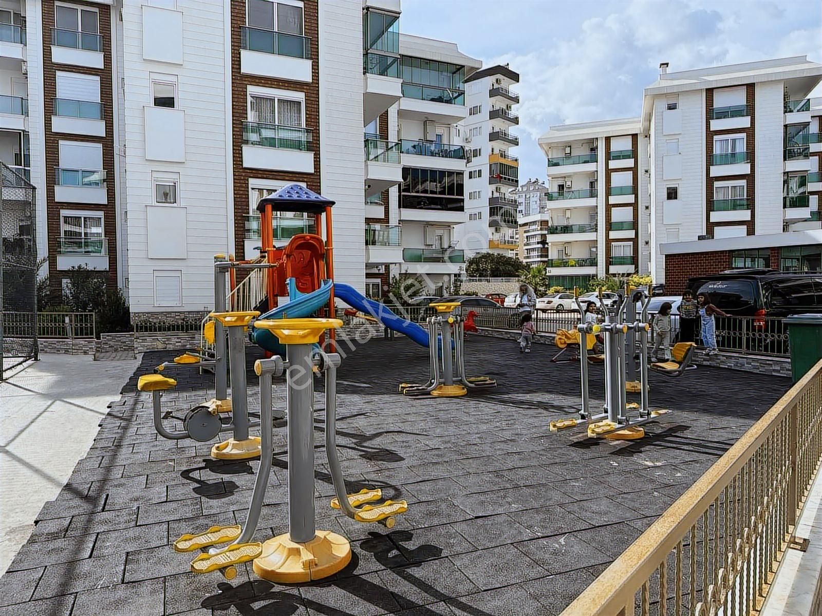 Konyaaltı Sarısu Green City'de Havuz Manzaralı Ara Kat 2+1 - Görsel 30