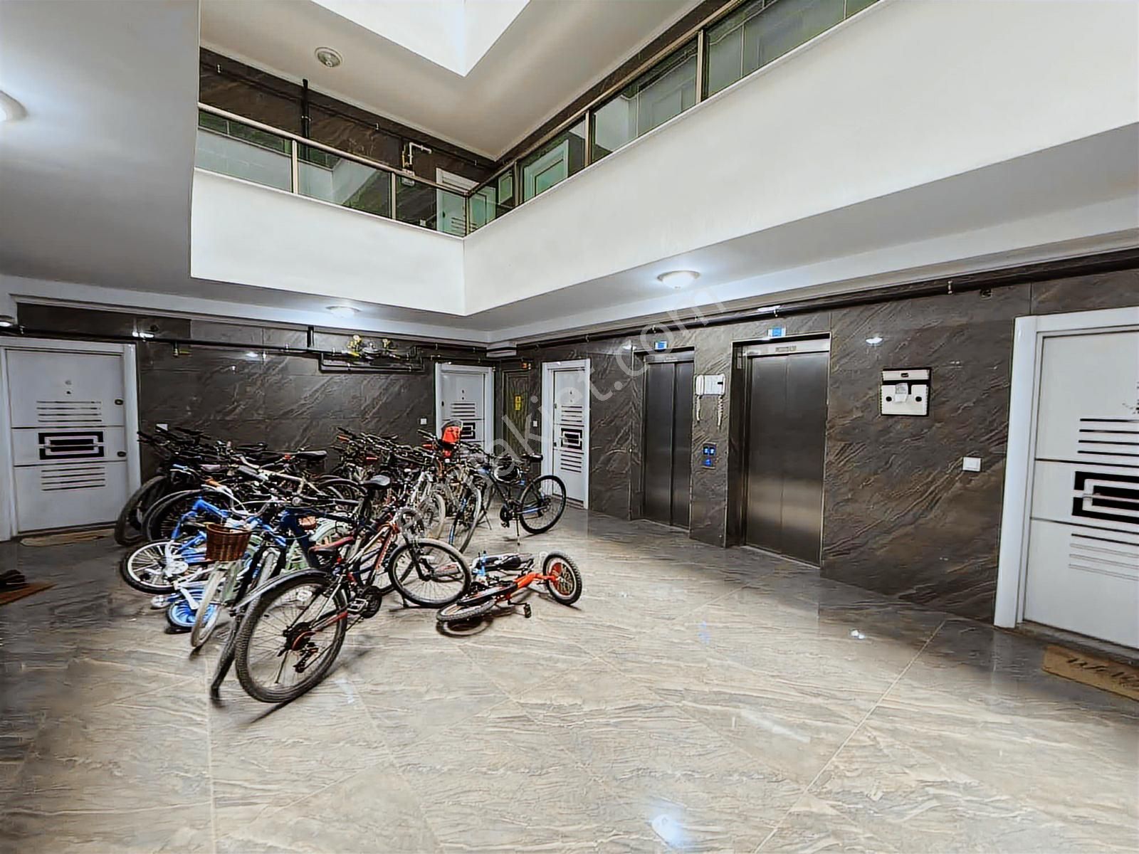 Konyaaltı Sarısu Green City'de Havuz Manzaralı Ara Kat 2+1 - Görsel 29