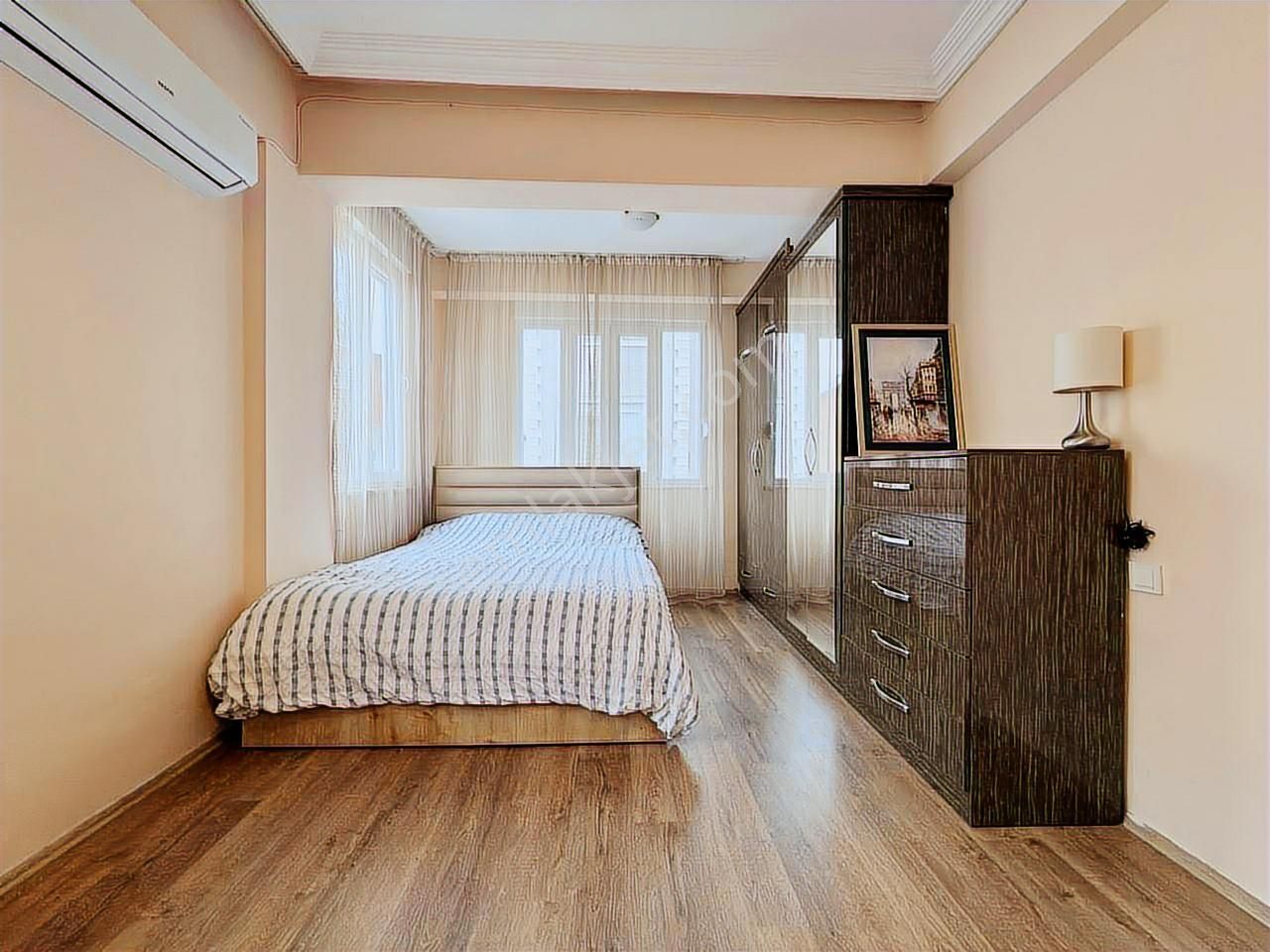 Belek'te Site İçi Havuzlu Plaja 1 Km Mesafede Bakımlı 5+1 Villa - Görsel 23