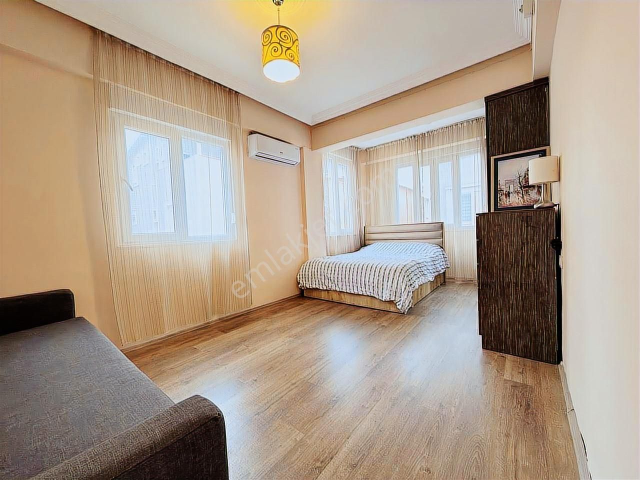 Belek'te Site İçi Havuzlu Plaja 1 Km Mesafede Bakımlı 5+1 Villa - Görsel 33