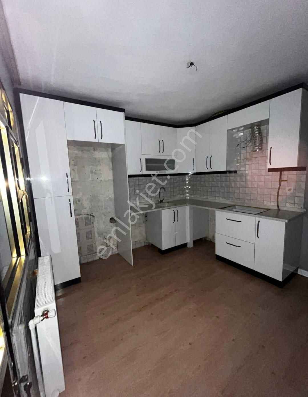 Onur Mahallesinde Kullanışlı Arsa Ve 3 Katlı Bina - Görsel 20