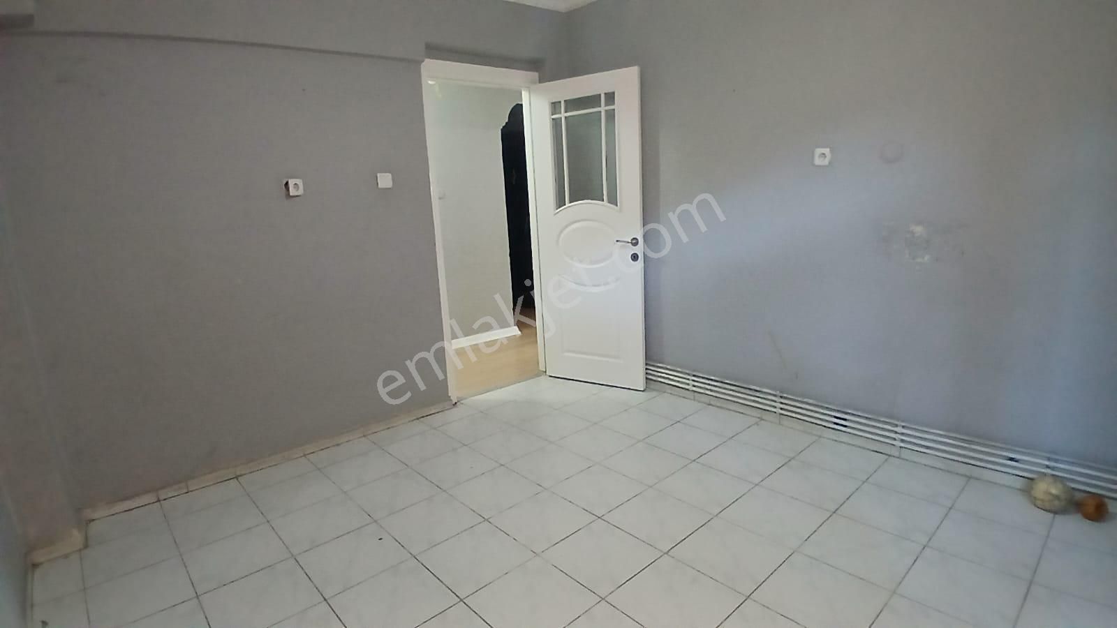 Onur Mahallesinde Kullanışlı Arsa Ve 3 Katlı Bina - Görsel 13