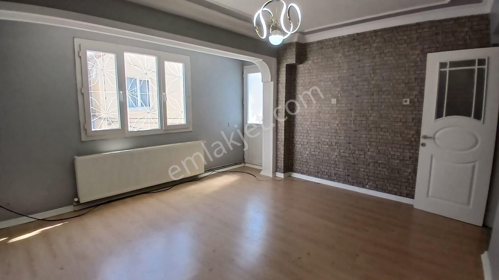 Onur Mahallesinde Kullanışlı Arsa Ve 3 Katlı Bina - Görsel 6