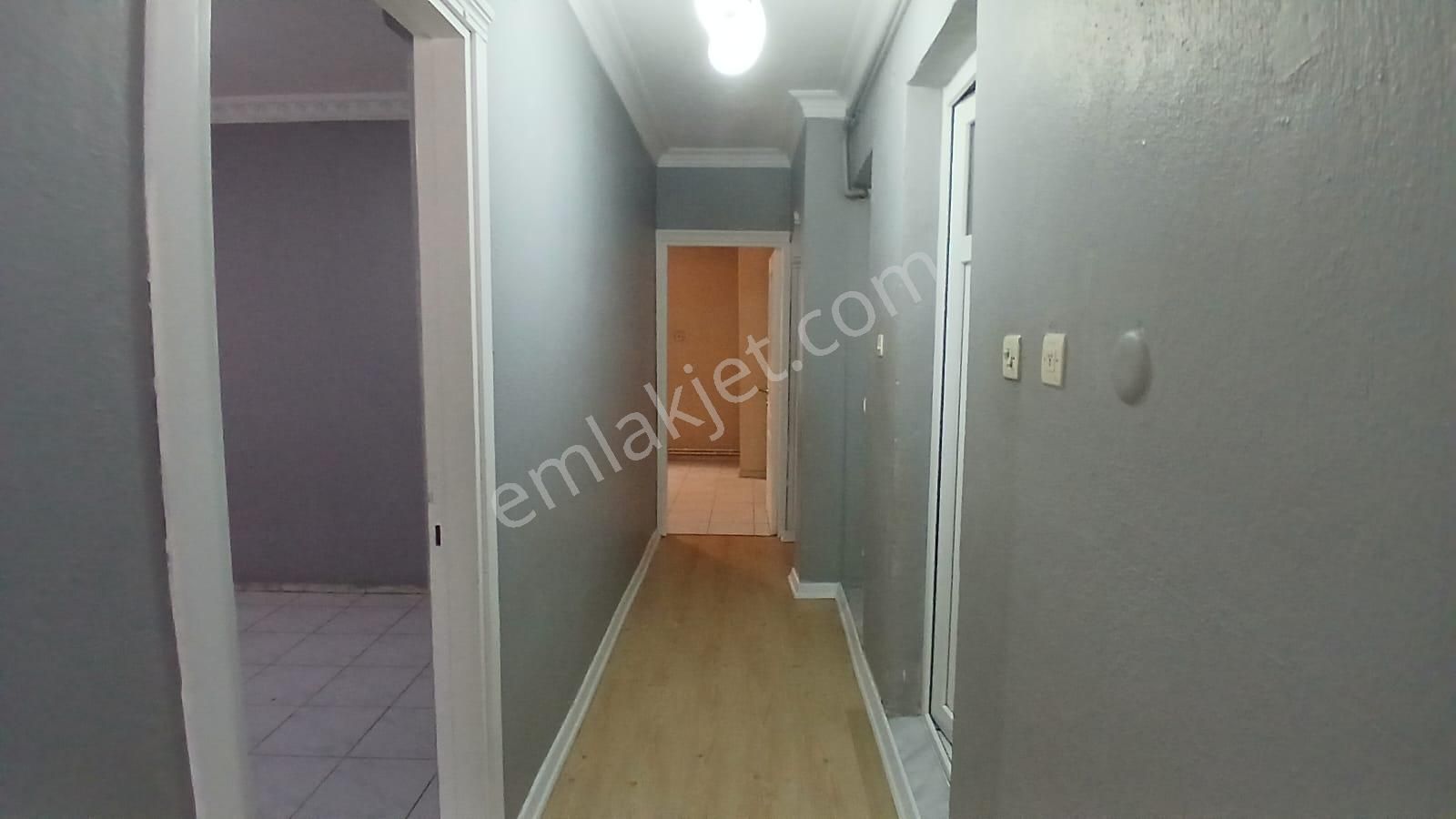 Onur Mahallesinde Kullanışlı Arsa Ve 3 Katlı Bina - Görsel 3