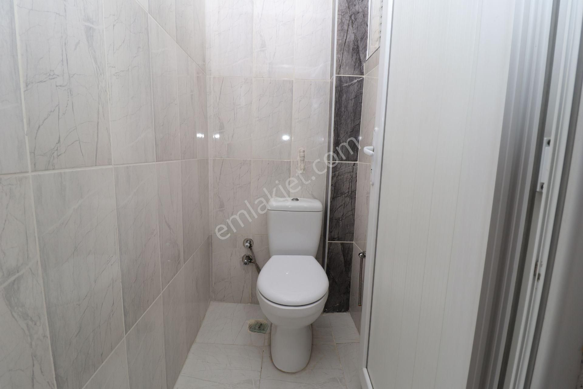 Etimesgut İstasyon'da Cadde'de Köşebaşı Arakat 3+1 Kiralık Daire - Görsel 21