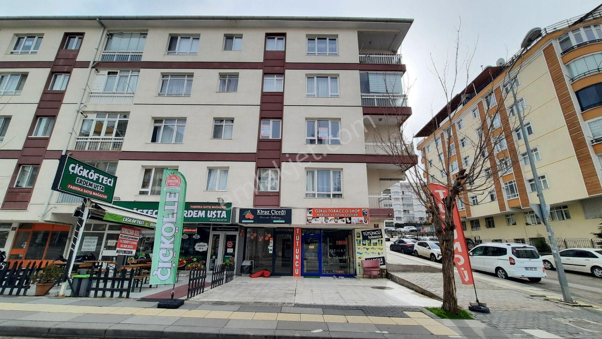 Etimesgut İstasyon'da Cadde'de Köşebaşı Arakat 3+1 Kiralık Daire - Görsel 26
